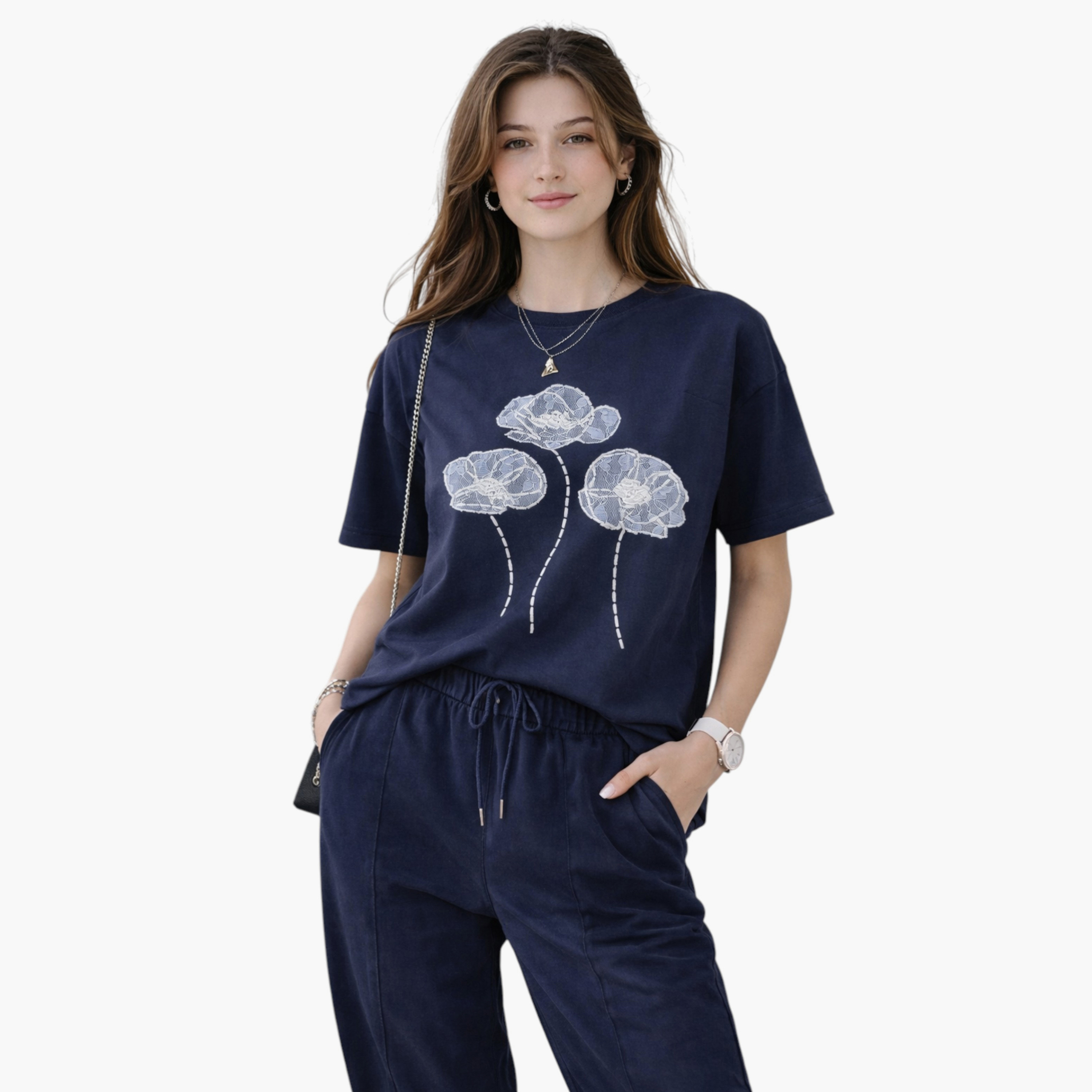 تيشيرت "أوفرسايز" مطرز بطبعة شاطئ كوباكابانا من فيكتور آند جين-girls-clothing-tshirts-image-1