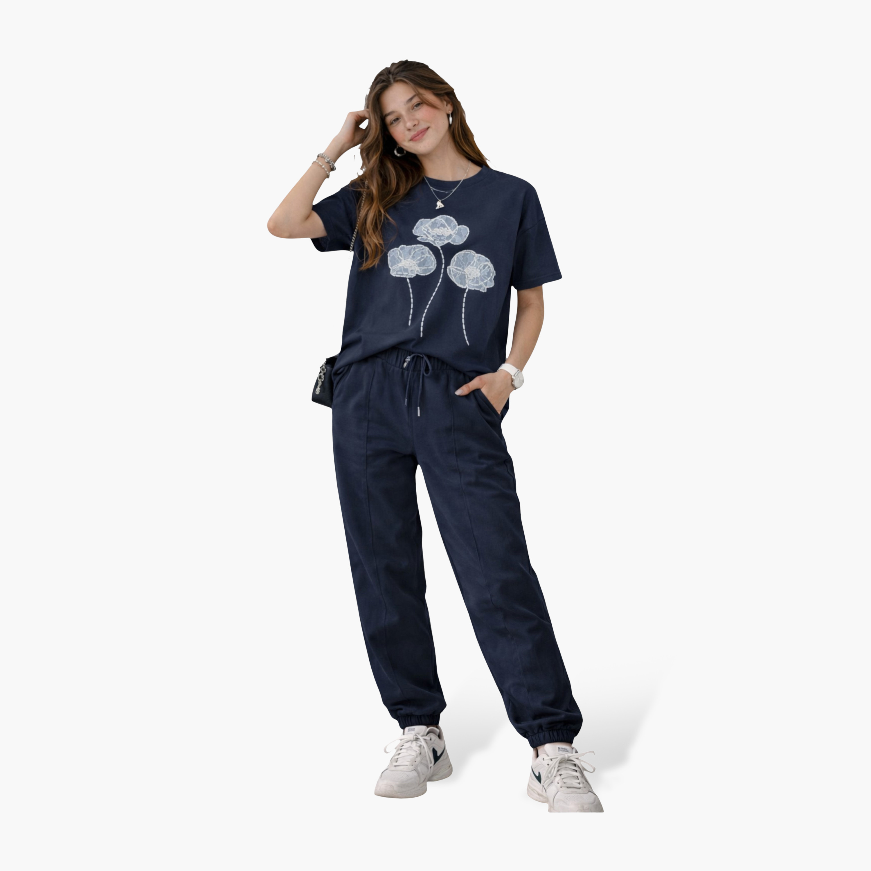 تيشيرت "أوفرسايز" مطرز بطبعة شاطئ كوباكابانا من فيكتور آند جين-girls-clothing-tshirts-image-4