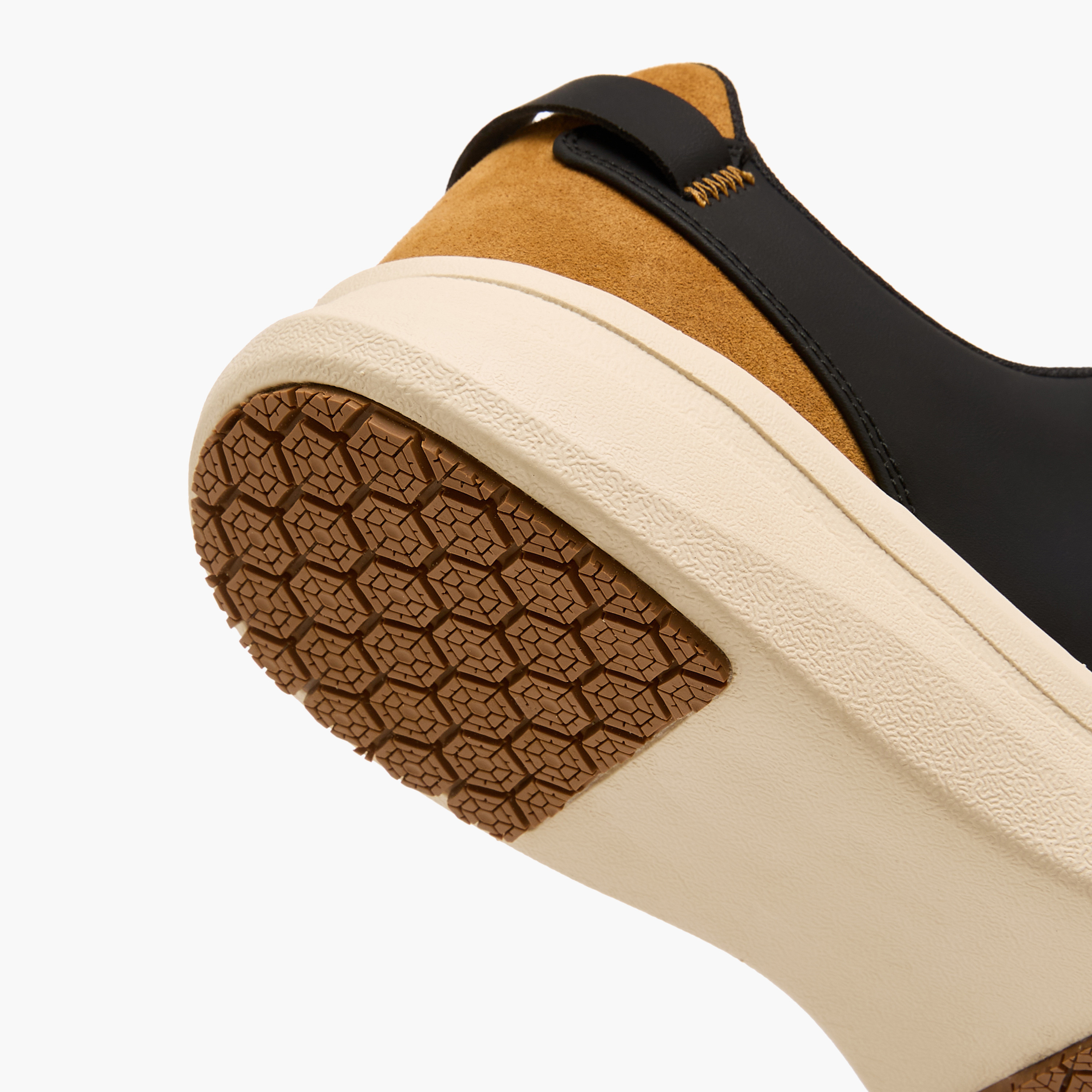 حذاء سنيكرز طول الكاحل برباط إغلاق للرجال من لو كونفورت-men-shoes-sneakers-image-5