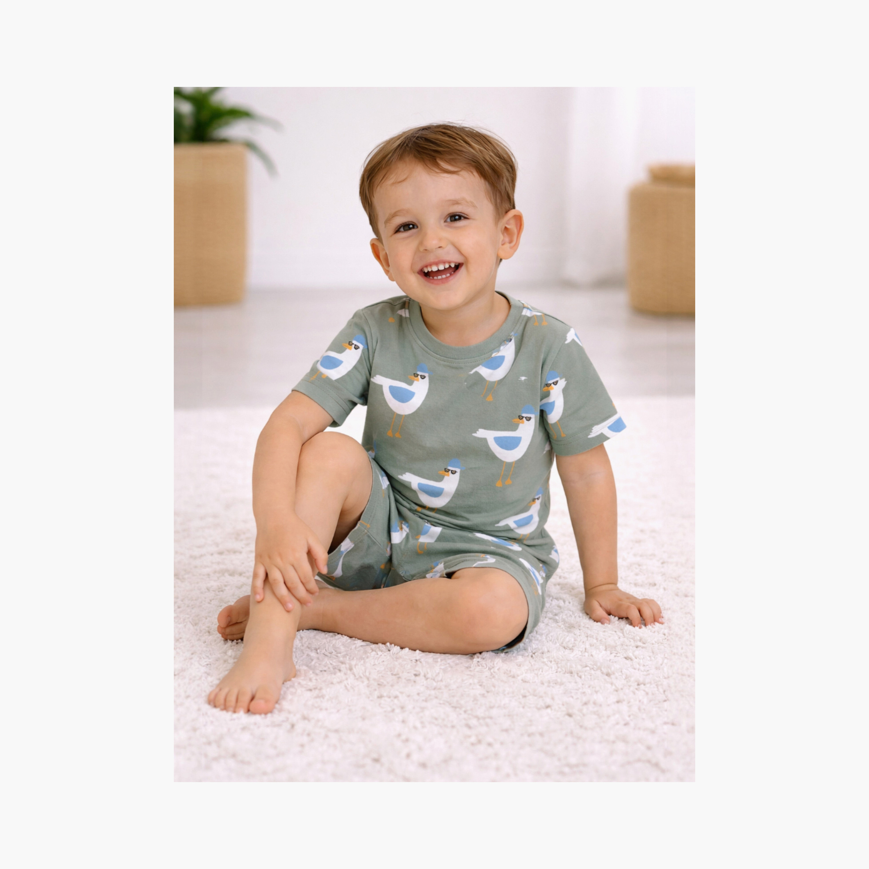 طقم تي شيرت قطني وشورت بطبعة عصافير من فيكتور آند جين-boys-clothing-setsandcoords-image-5