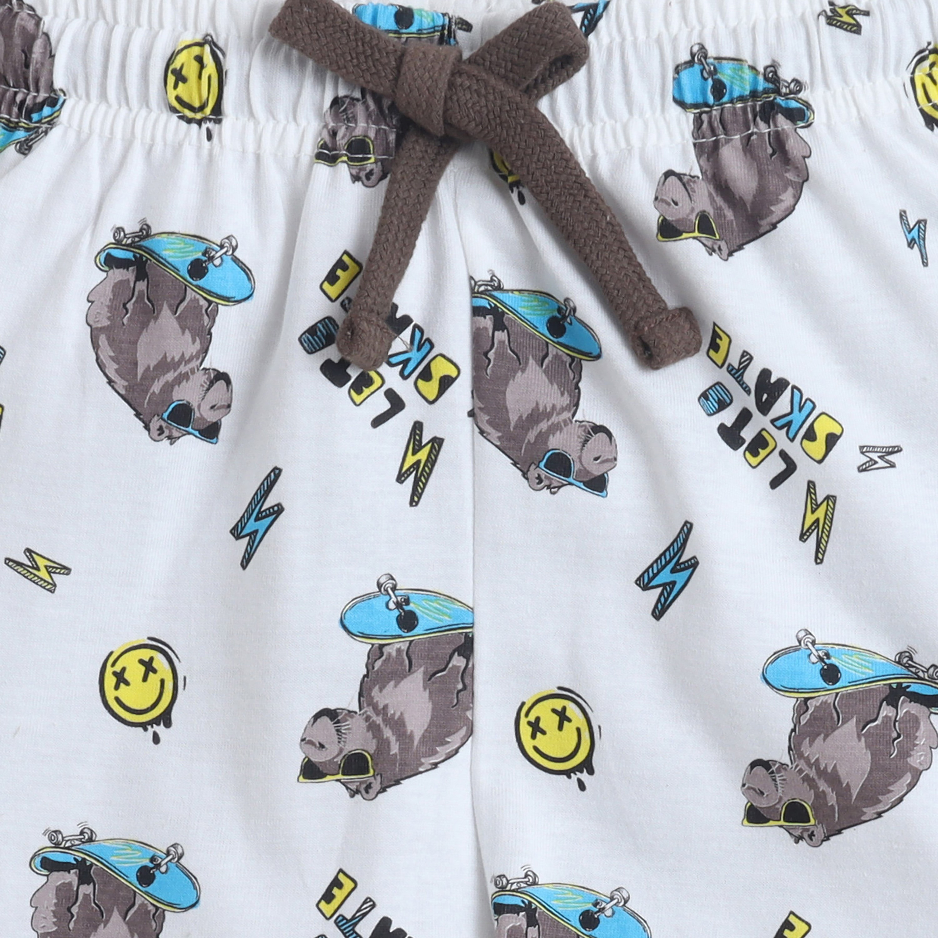 Victor and Jane Bear Skate Graphic Cotton T-Shirt & Pajama Set-boys-clothing-setsandcoords-image-5