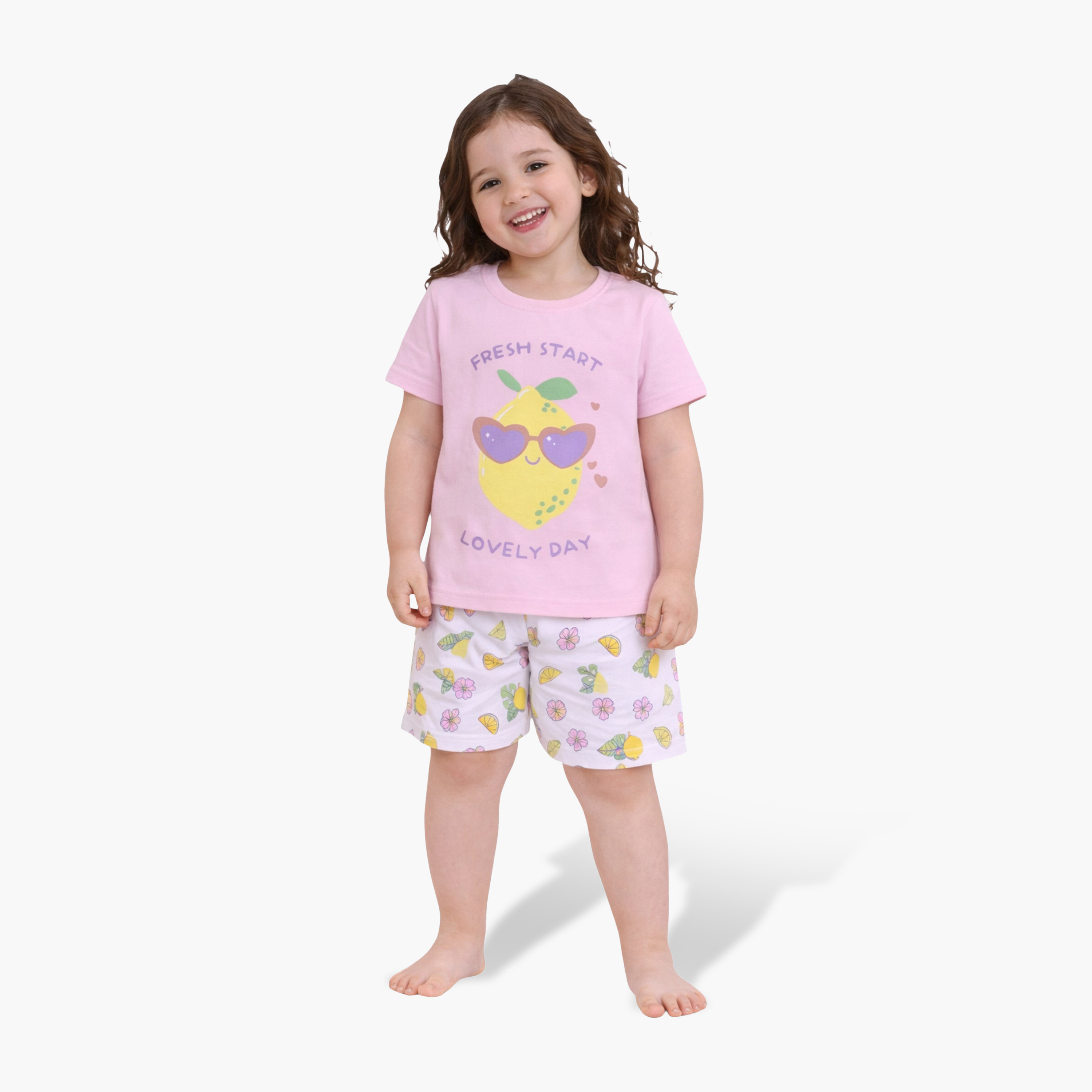 طقم تي شيرت قطني وشورت بطبعة ليمون من فيكتور آند جين-girls-clothing-setsandcoords-image-1
