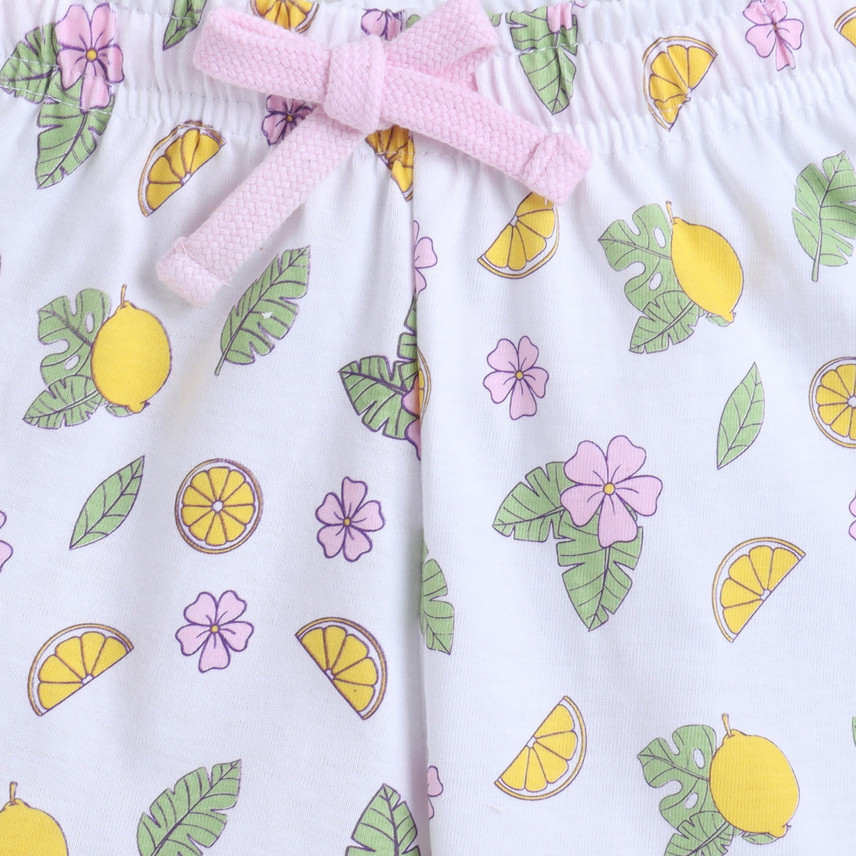 طقم تي شيرت قطني وشورت بطبعة ليمون من فيكتور آند جين-girls-clothing-setsandcoords-image-5