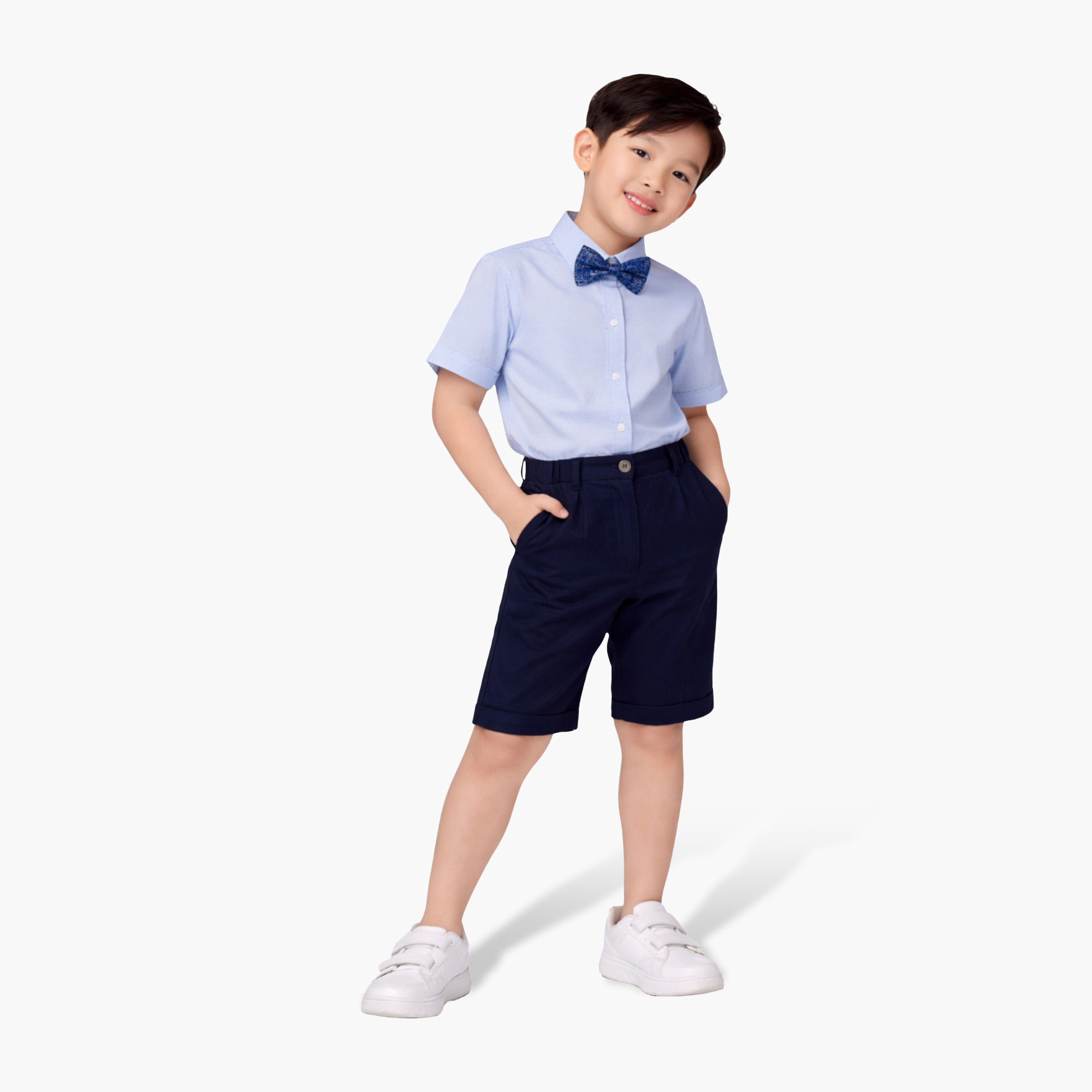 طقم رسمي مكون من قميص، شورت كحلي، حمالات وربطة عنق "بو تاي" من فيكتور آند جين-boys-clothing-setsandcoords-image-3