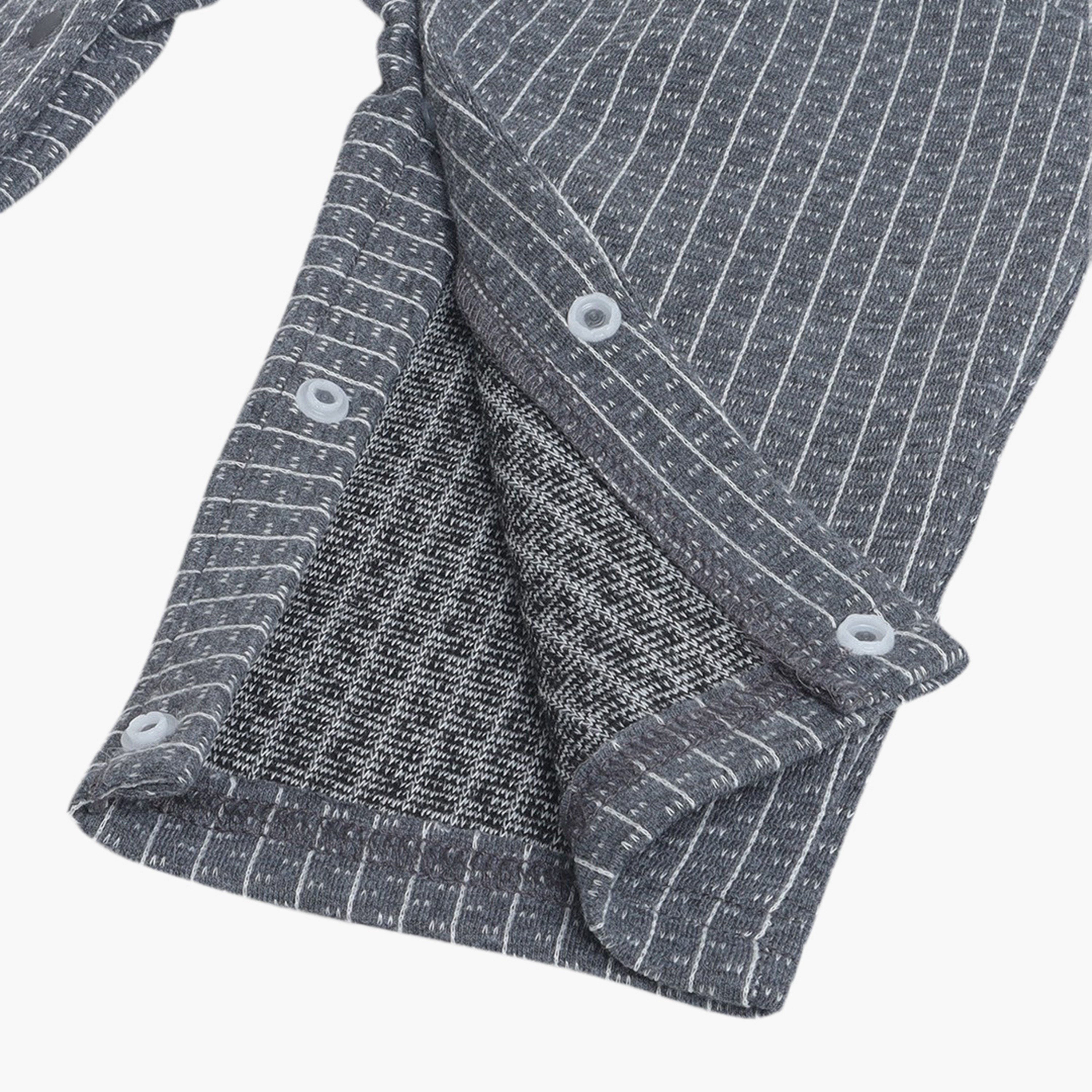 طقم رومبير بتصميم وهمي (موك) مكون من قميص، ربطة عنق وحمالات من فيكتور آند جين-baby-boys-clothing-rompers-image-7