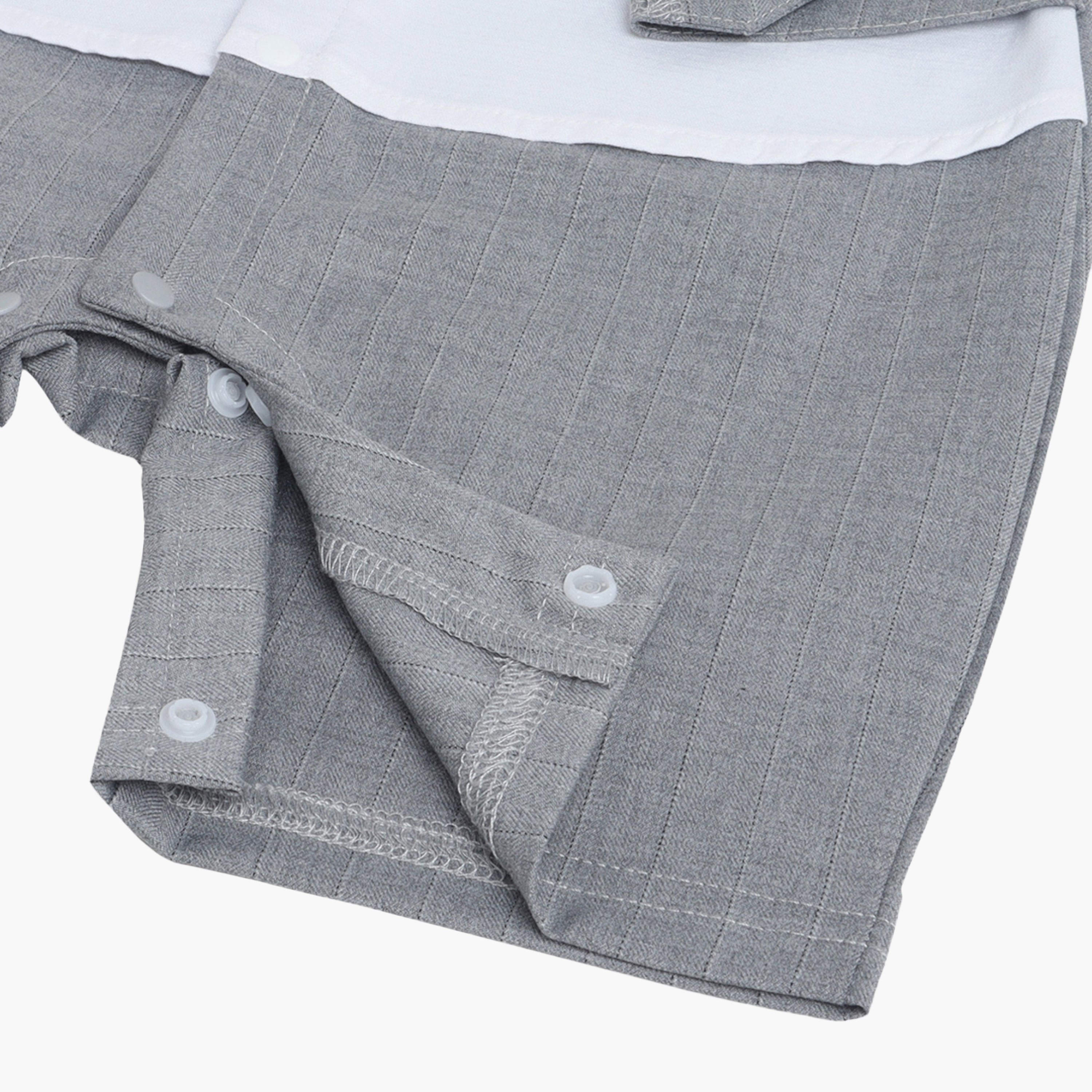 طقم رومبير بتصميم وهمي (موك) مكون من سديري، قميص وربطة عنق من فيكتور آند جين-baby-boys-clothing-rompers-image-8