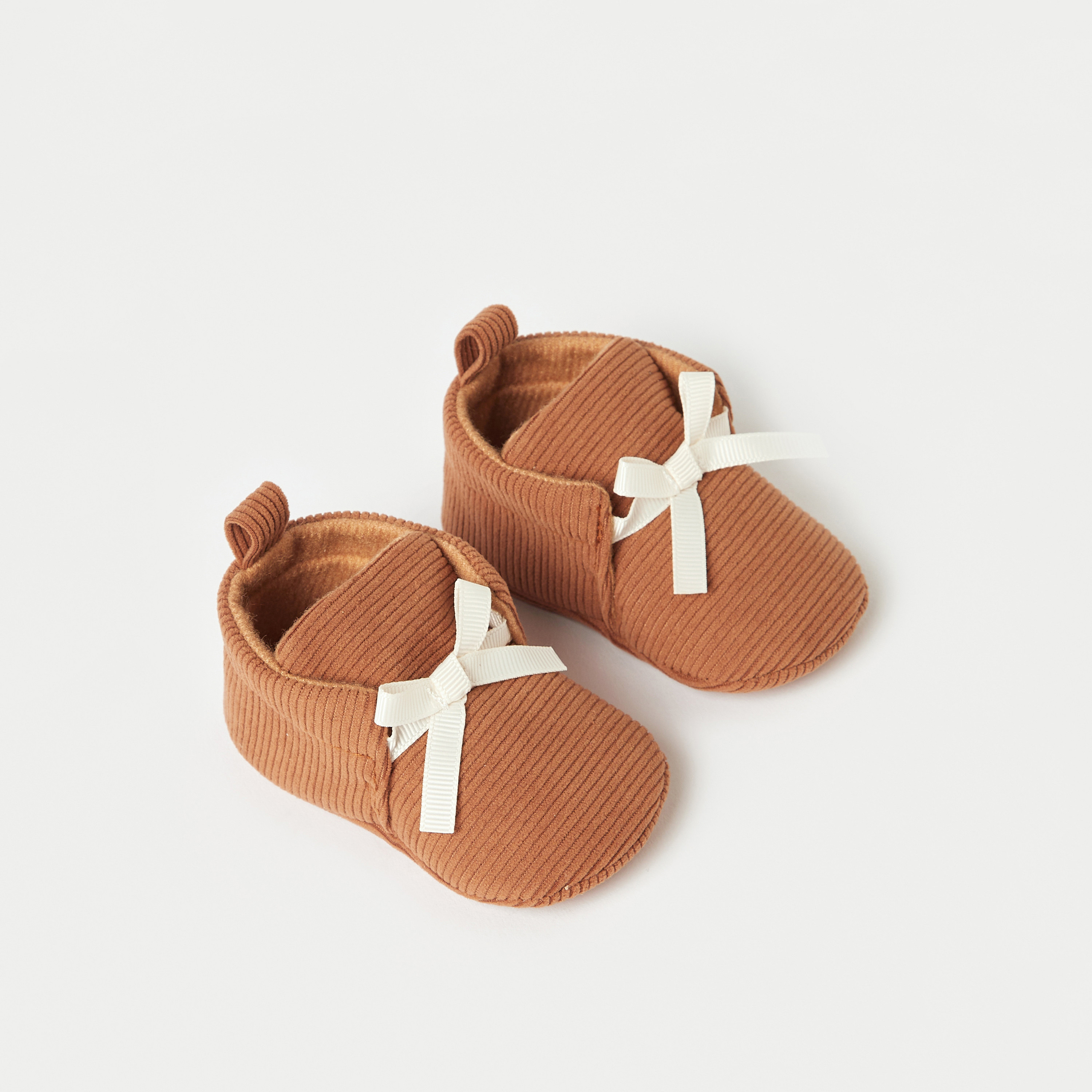 Juniors Ribbed Booties with Bow Detail-baby-girls-shoes-booties-image-2