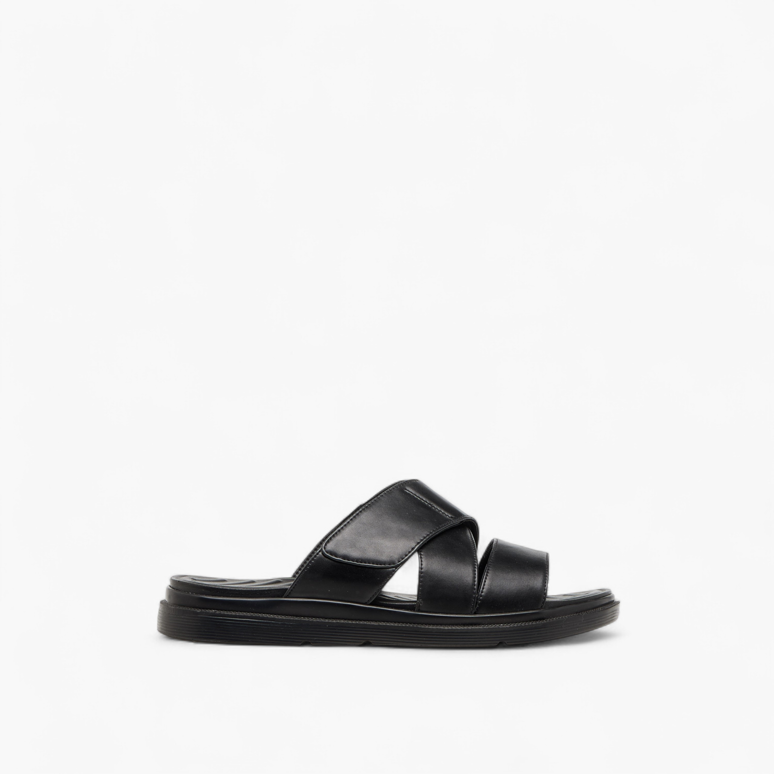 صندل بأحزمة متقاطعة سهل الارتداء من إل بي إل من شو إكسبريس-men-shoes-sandals-image-3