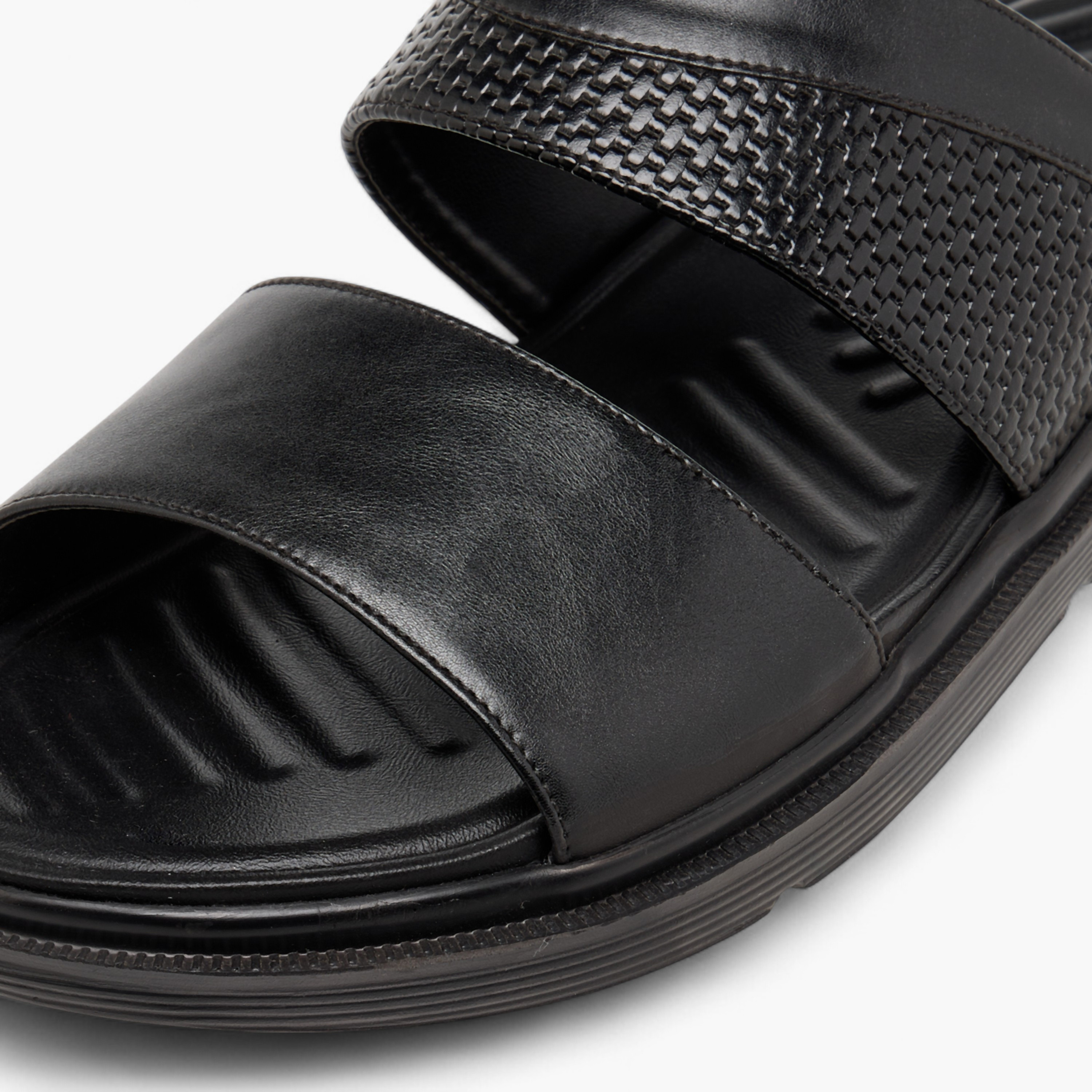صندل مريح سهل الارتداء وبارز الملمس من أل بي أل من شو إكسبريس-men-shoes-sandals-image-8