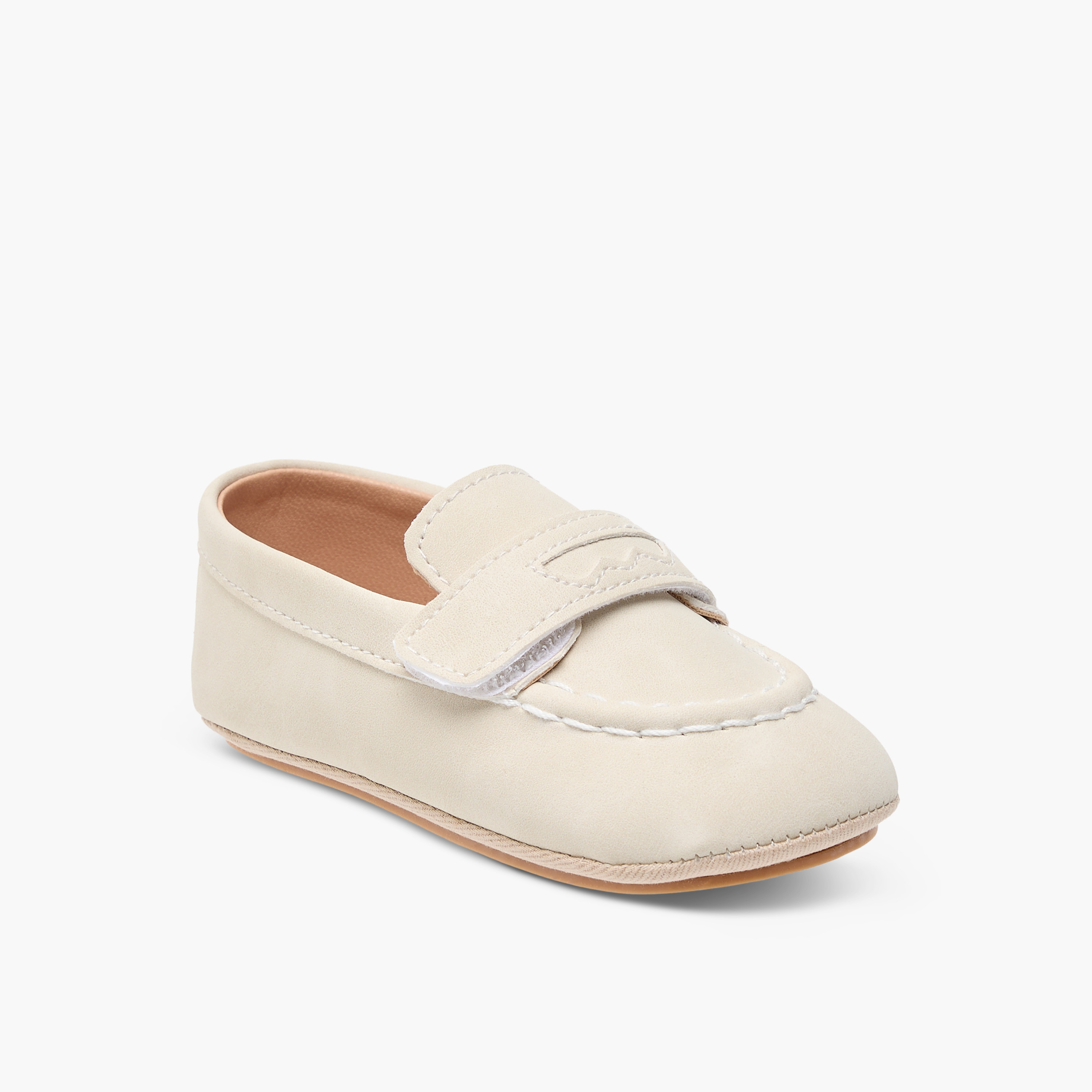 حذاء بتفاصيل درزات وبشريط إغلاق لاصق من بيرفيت-baby-boys-shoes-closedshoes-image-2
