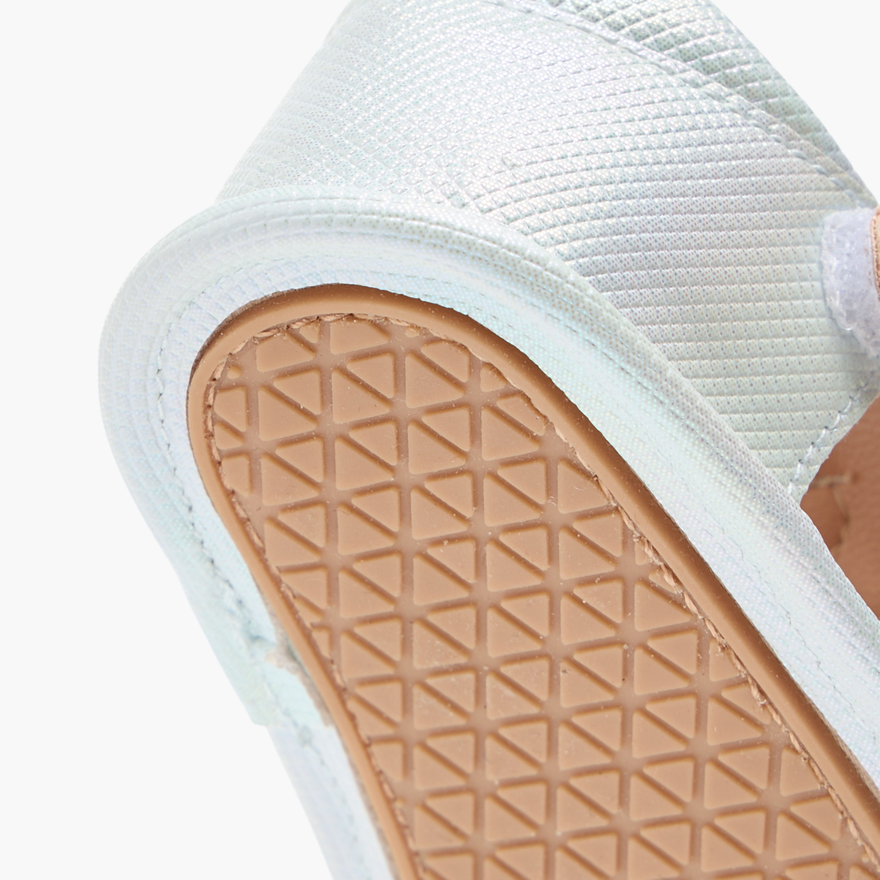 صندل بأحزمة بارزة الملمس وبشريط إغلاق لاصق من بيرفيت-baby-girls-shoes-sandals-image-1