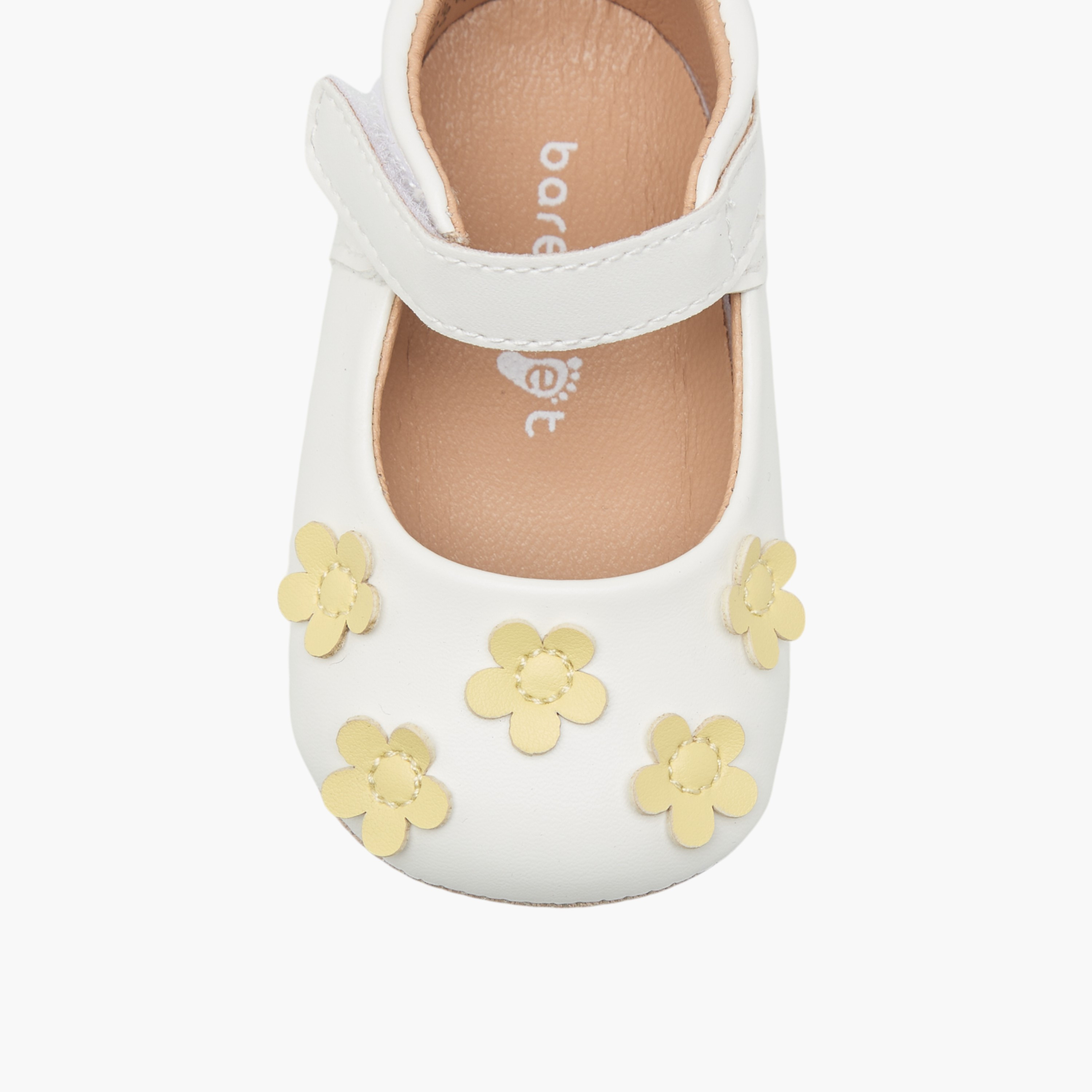 حذاء بتزيينات زهرية وبشريط إغلاق لاصق من بيرفيت-baby-girls-shoes-closedshoes-image-3