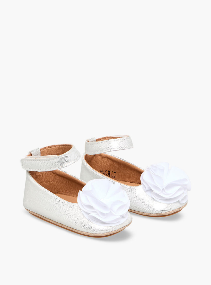 حذاء باليرينا بزينة زهرية من بيرفيت-baby-girls-shoes-booties-image-1