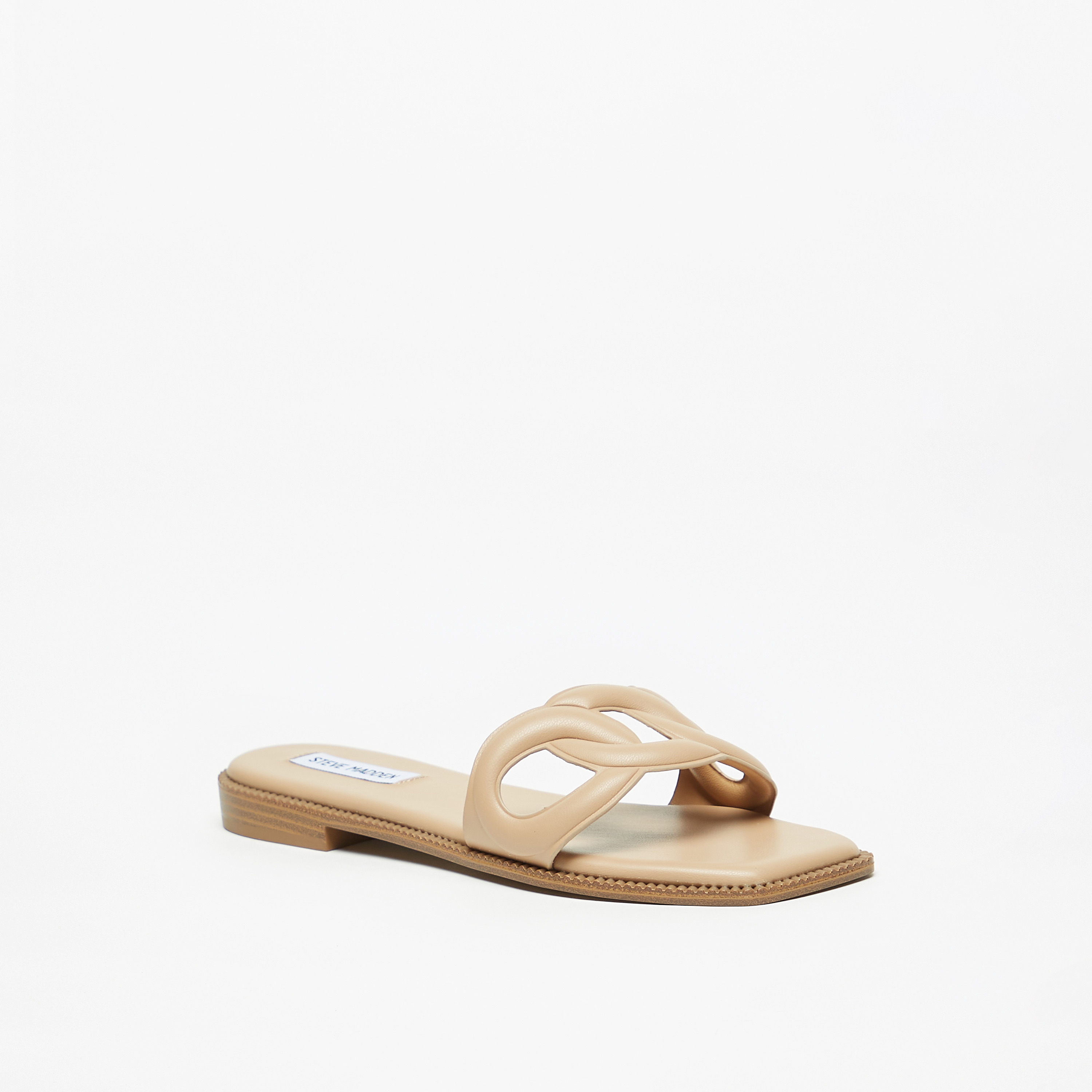 Steve madden flat deals sandals