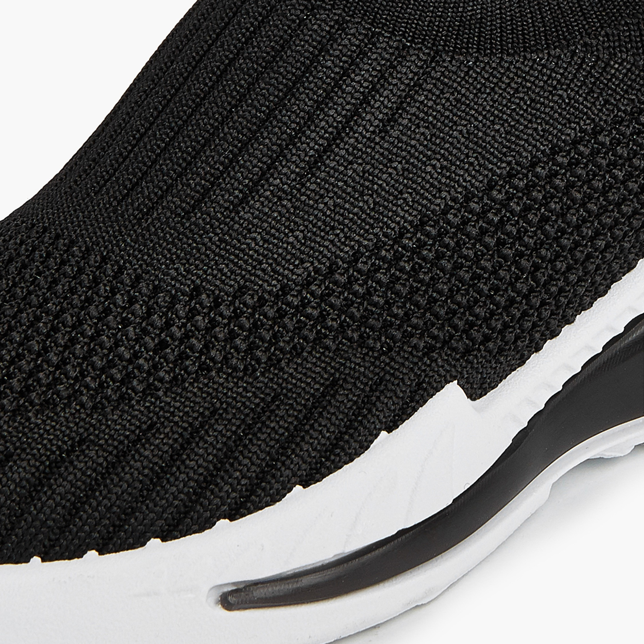 Oaklan by Shoexpress Textured Slip-On Sports Shoes with Pull Tab-boys-shoes-sneakers-image-4