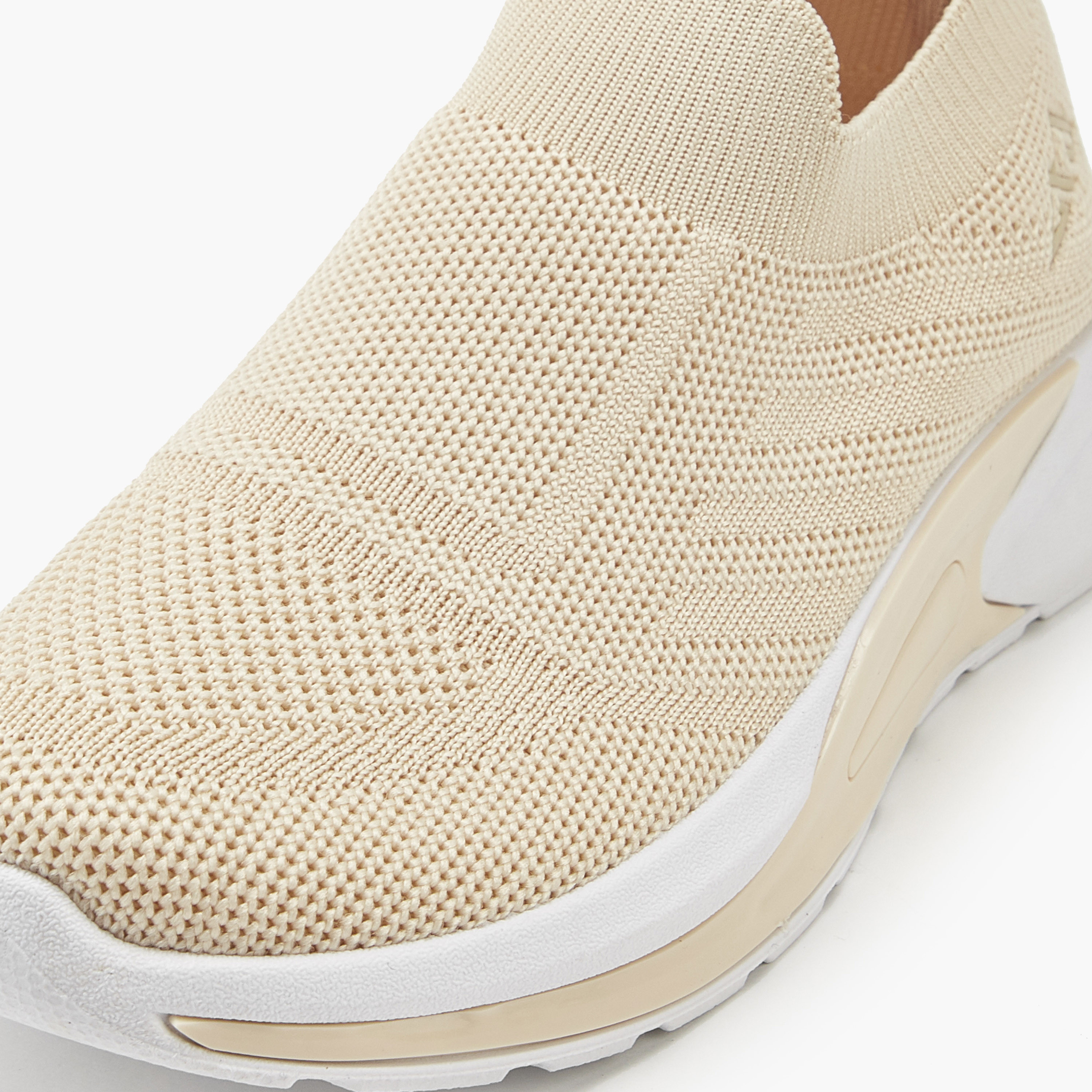Oaklan by Shoexpress Textured Slip-On Sports Shoes with Pull Tab-girls-shoes-sneakers-image-4