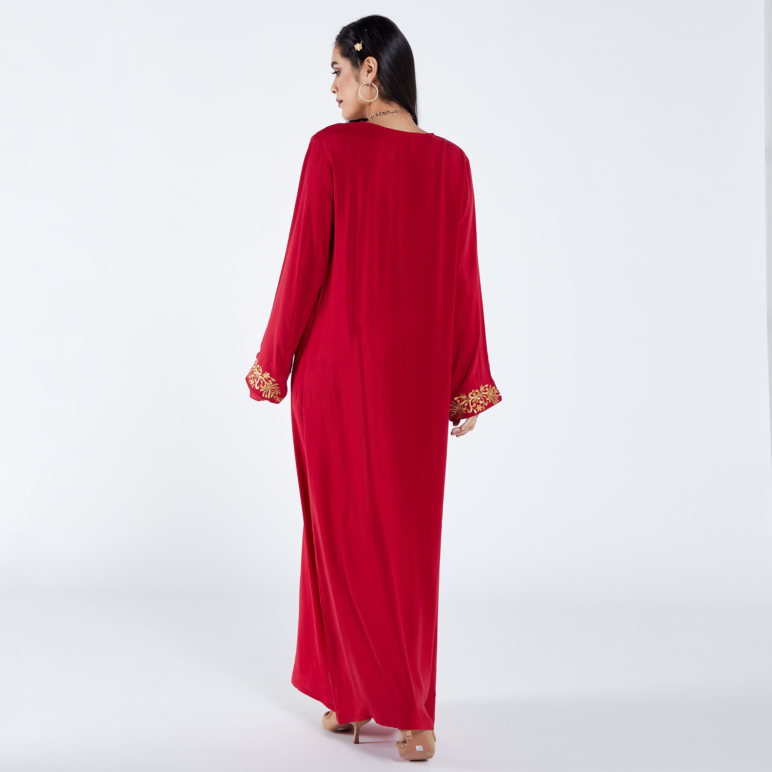 MOiSTREET Solid Abaya with Long Sleeves and Embroidered Detail-women-arabicclothing-jalabiyas-image-4