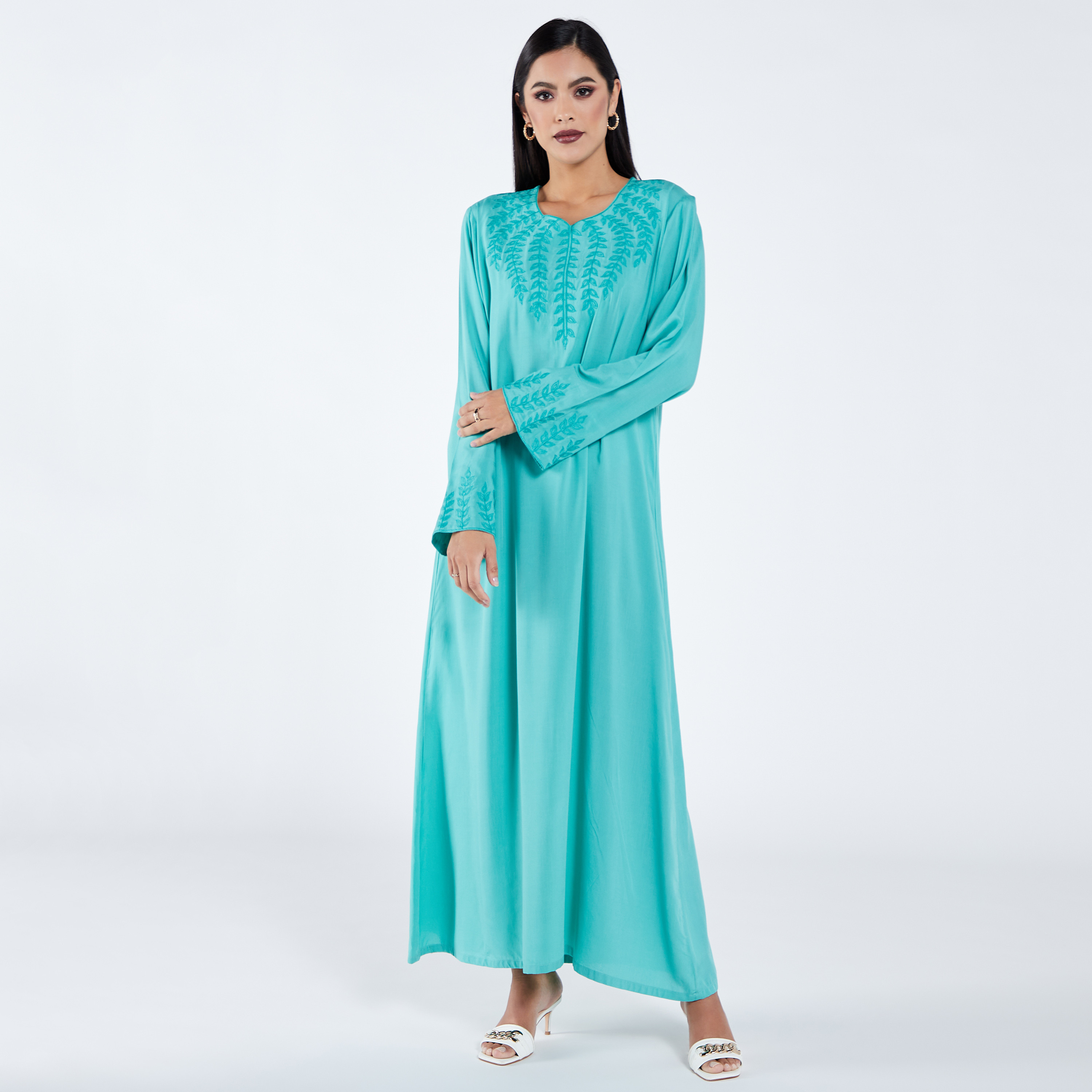 MOiSTREET Embroidered Abaya with Sweetheart Neck-women-arabicclothing-jalabiyas-image-1