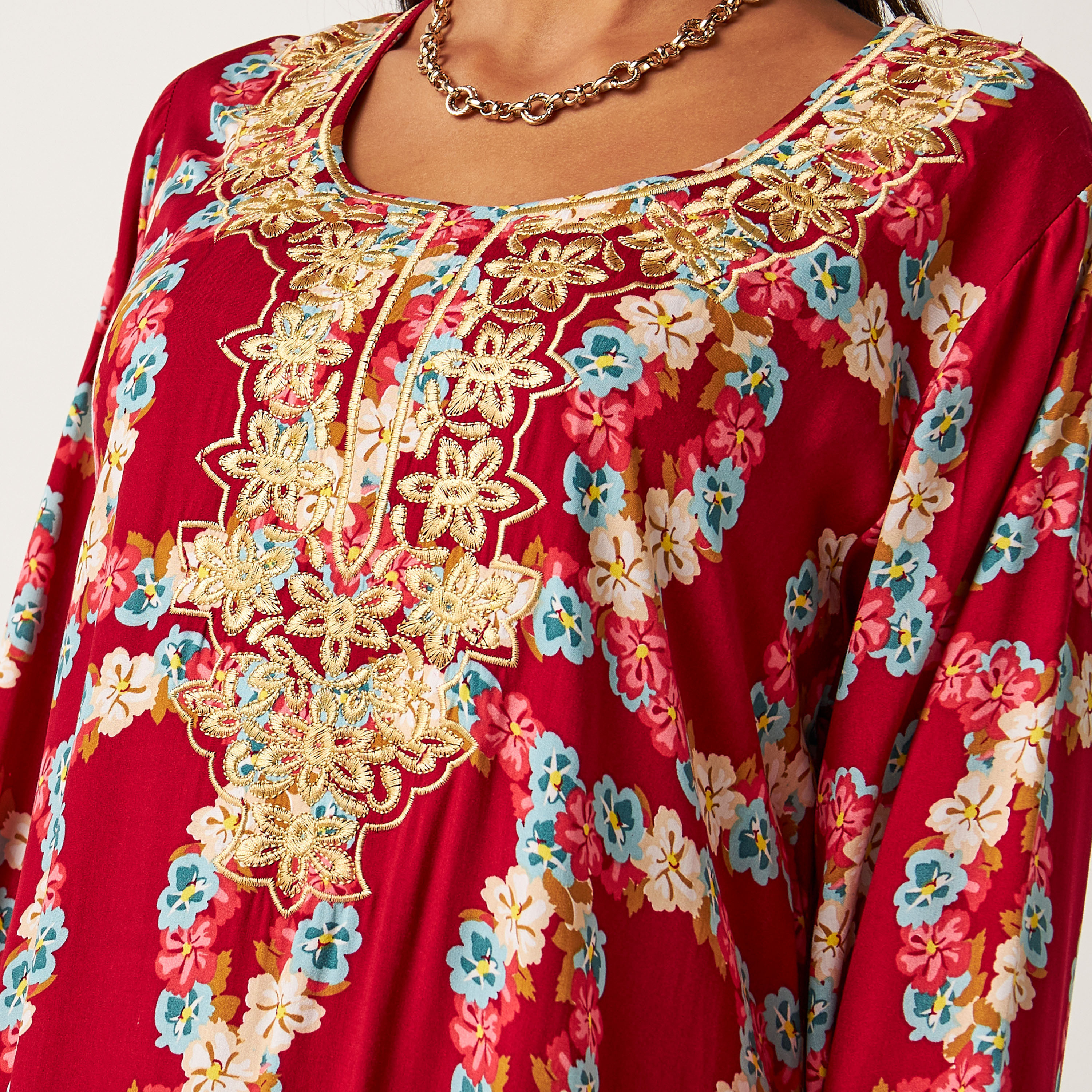 عباية مزيّنة بياقة مستديرة من مويستريت-women-arabicclothing-jalabiyas-image-4