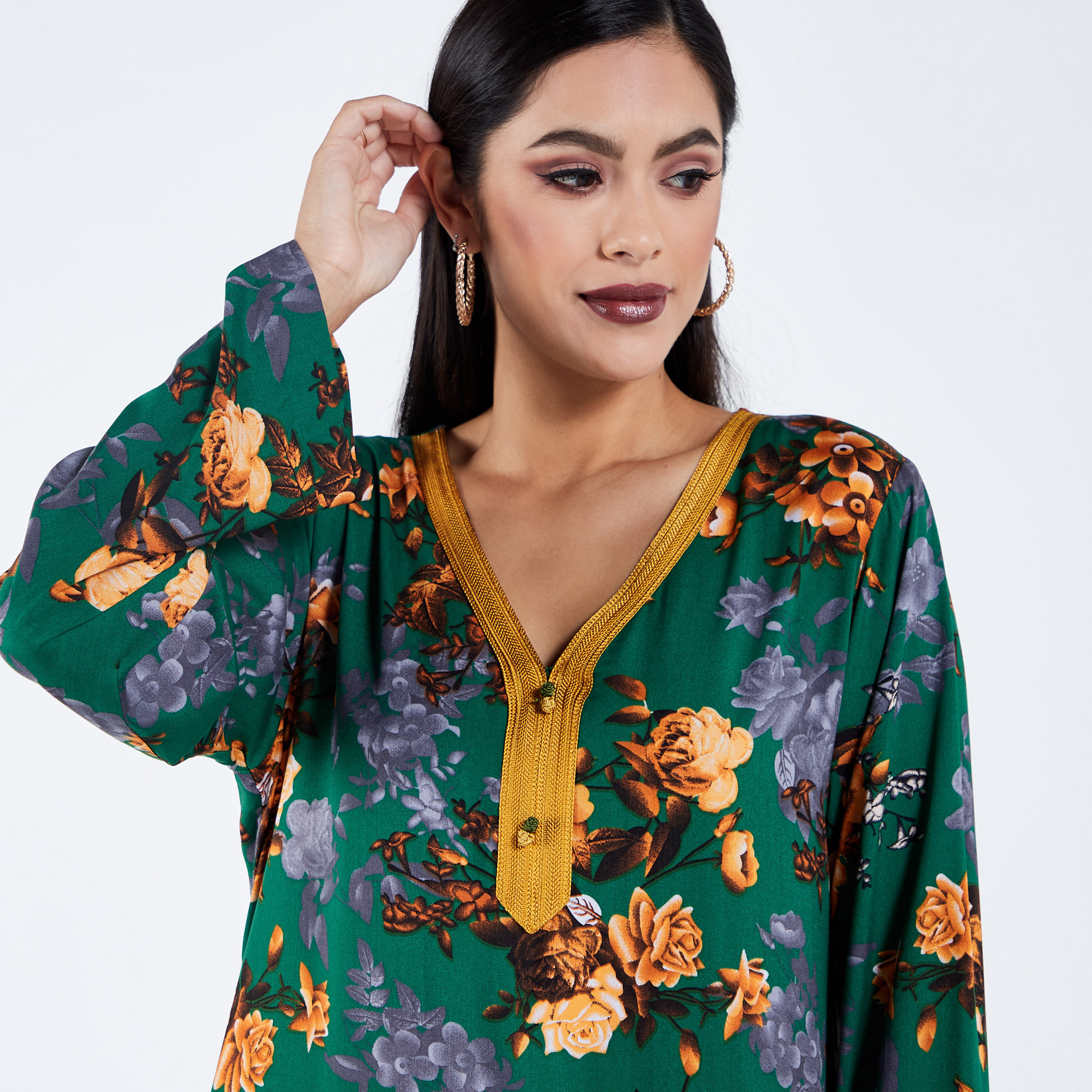 عباية بياقة v وطبعات أزهار من مويستريت-women-arabicclothing-jalabiyas-image-3