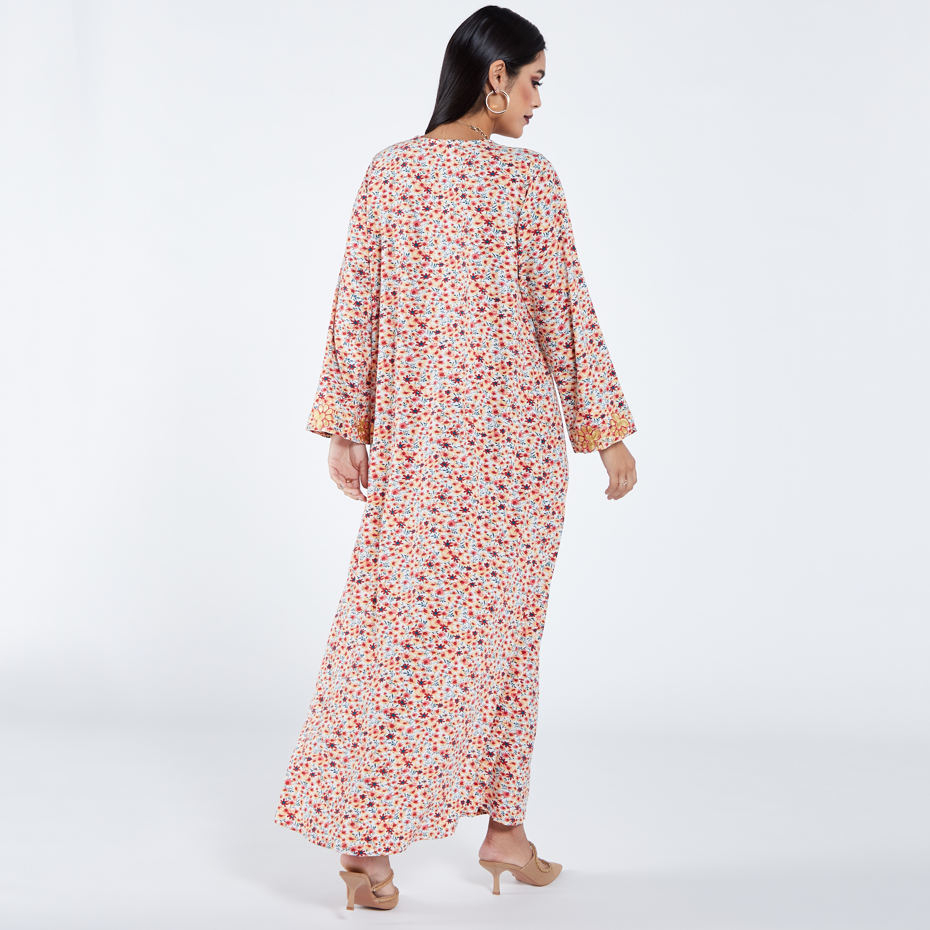 MOiSTREET Floral Print Abaya with Round Neck and Embroidered Detail-women-arabicclothing-jalabiyas-image-4