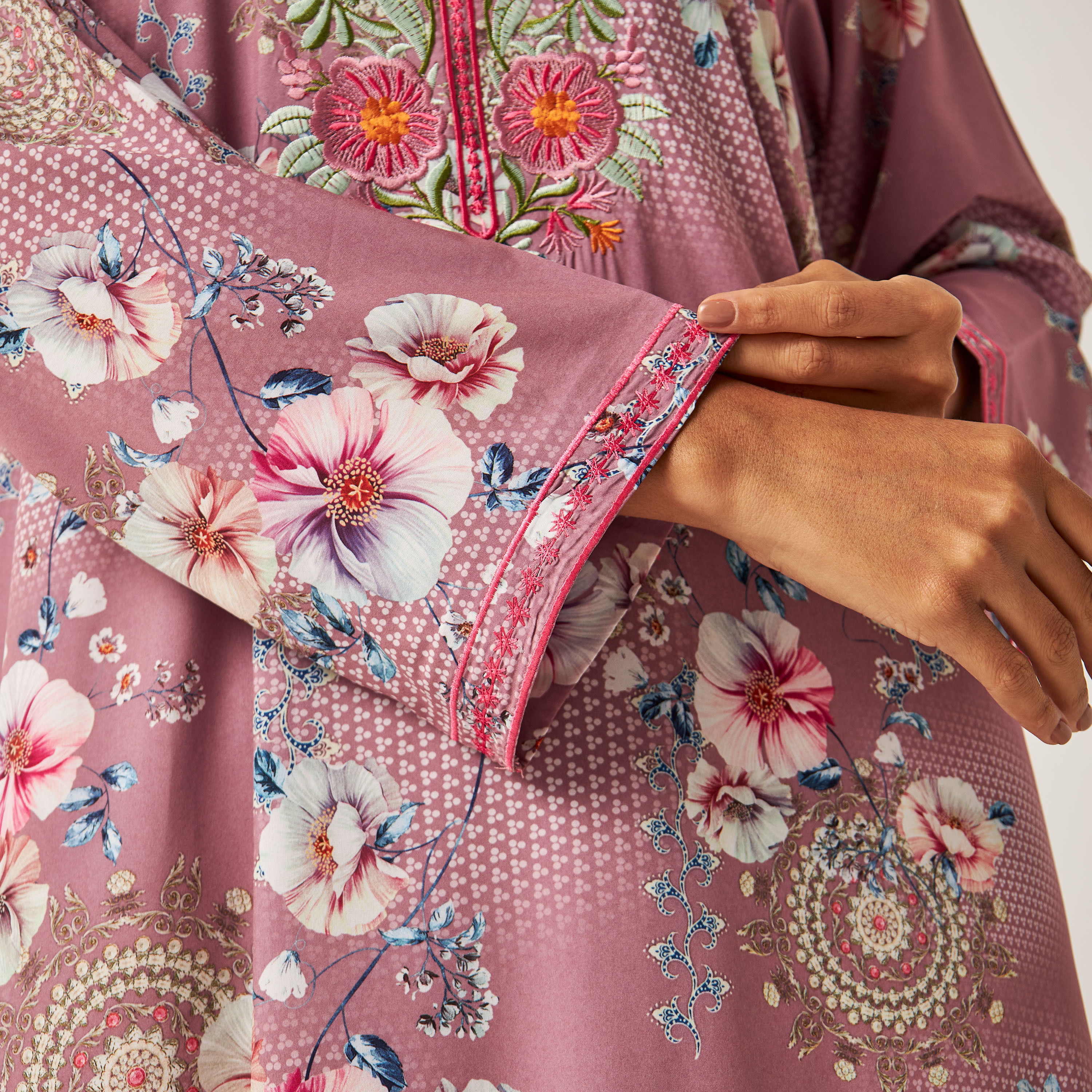 MOiSTREET All Over Floral Print Abaya with Long Sleeves and Embroidered Detail-women-arabicclothing-jalabiyas-image-3