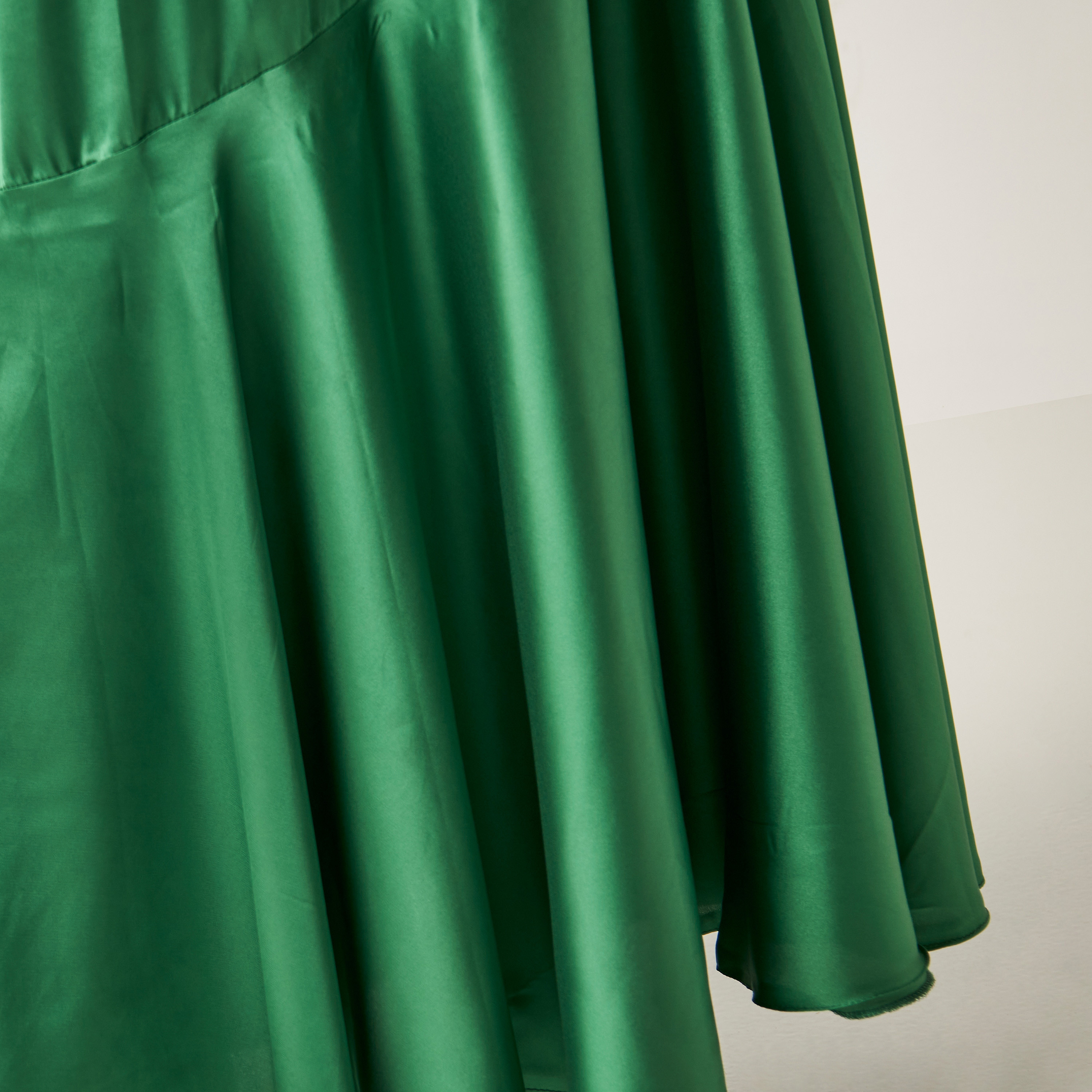 عباية مزيّنة بحزام رباط وياقة مستديرة من مويستريت-women-arabicclothing-jalabiyas-image-4