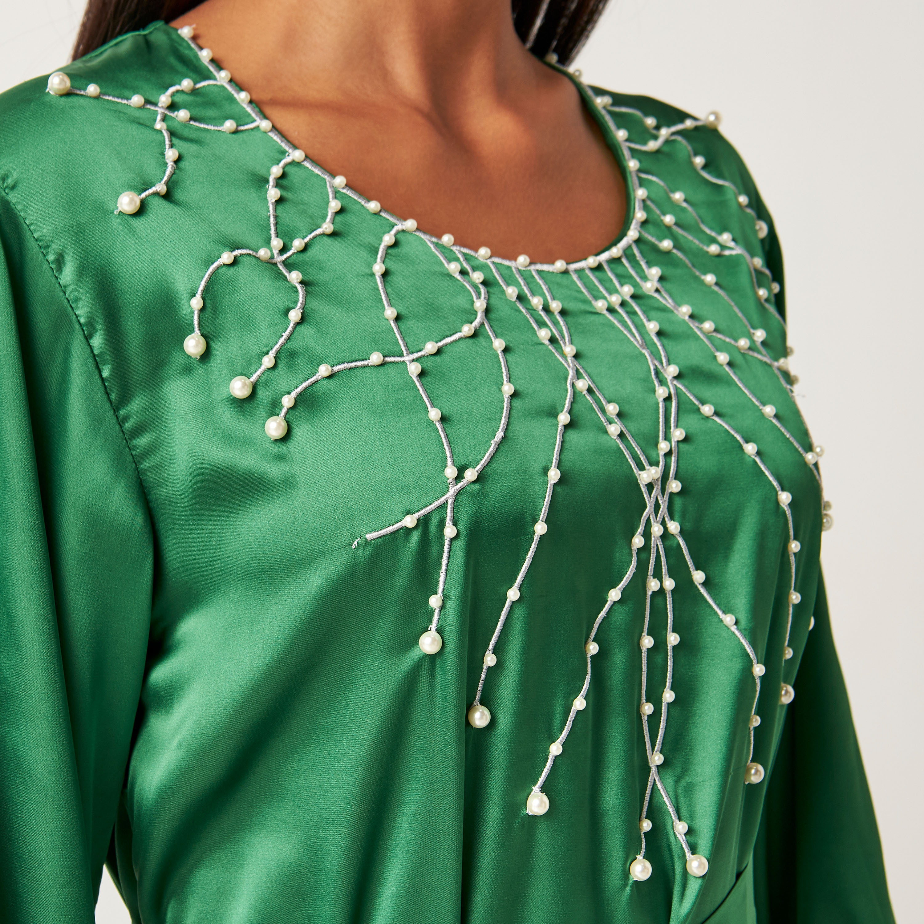 MOiSTREET Embellished Round Neck Abaya with Belt Tie-Ups-women-arabicclothing-jalabiyas-image-6