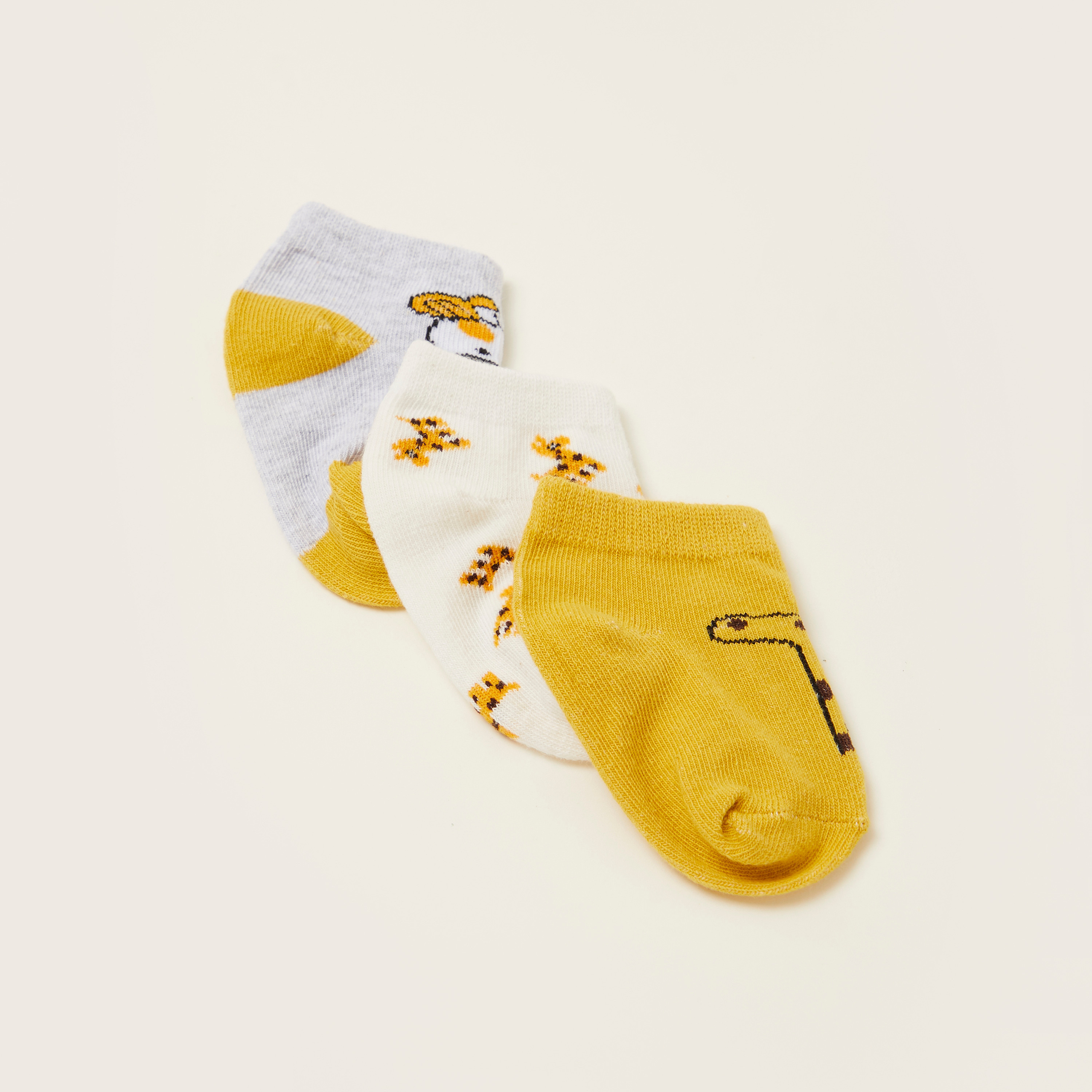 جوارب بحواف مطّاطية وطبعات من جونيورز - طقم من 3 أزواج-baby-girls-accessories-socks-image-2