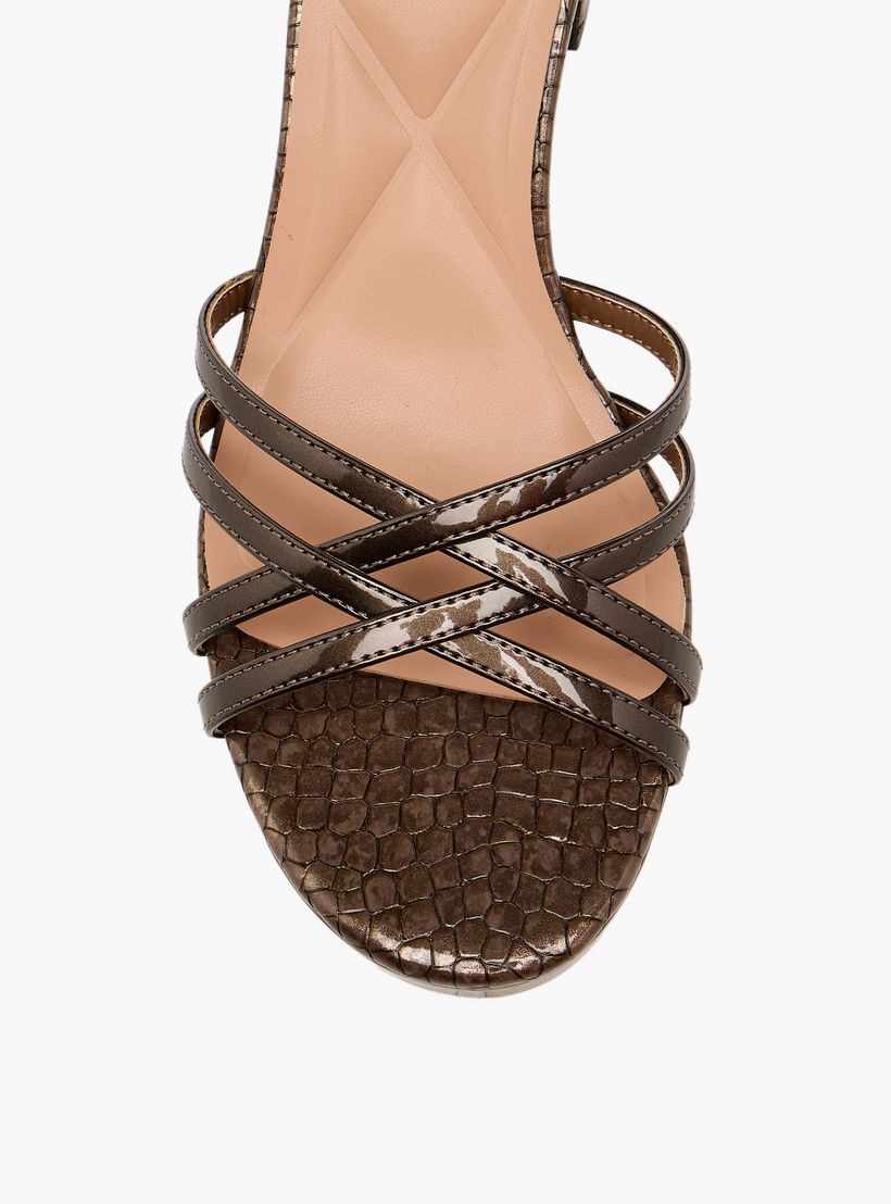 صندل بكعب سميك وحزام متقاطع للنساء من سيليست-women-shoes-sandals-heeled-image-4