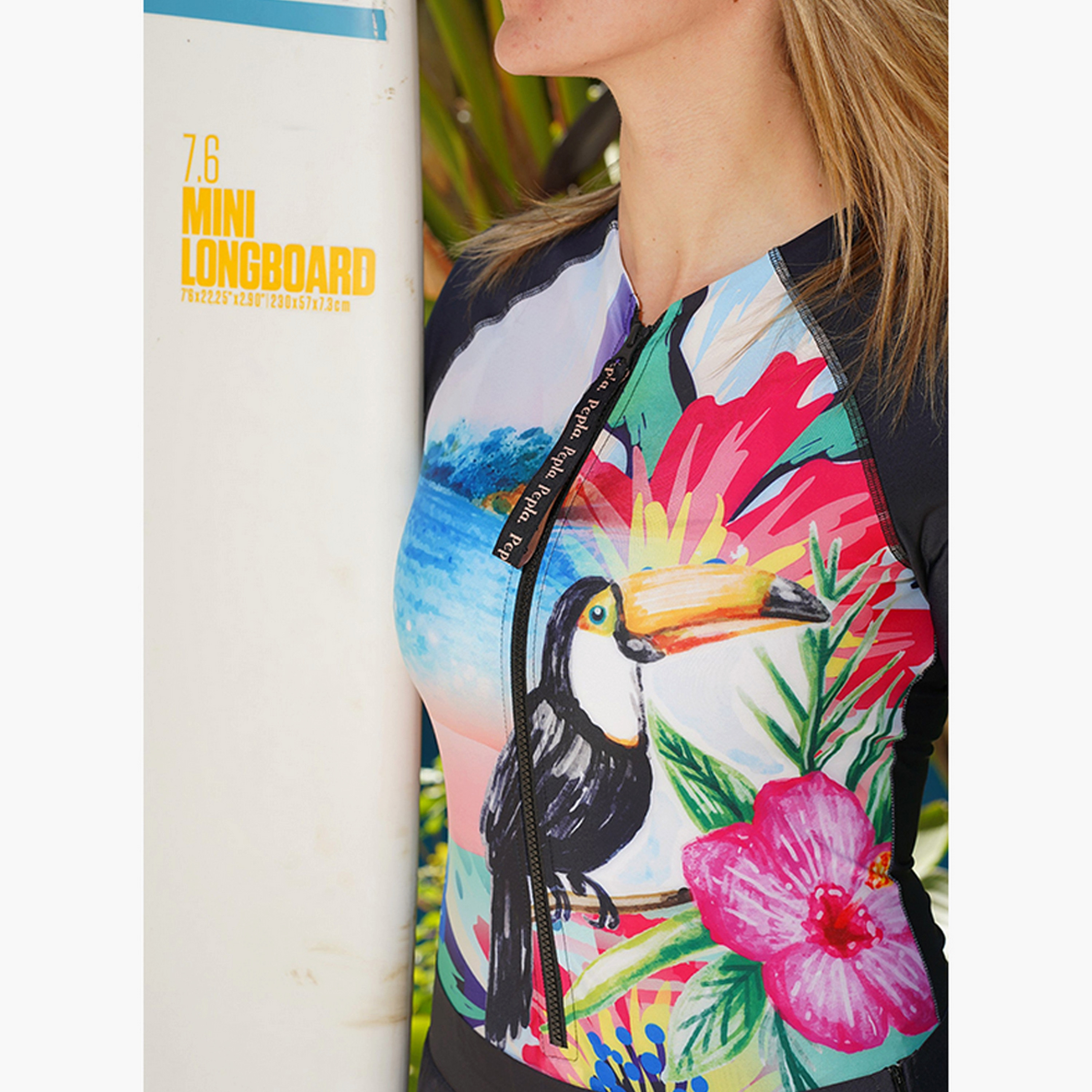 سترة سباحة واقية من اشعة الشمس نسائية بطبعة رسومية من بيبلا-women-clothing-swimandbeach-swimsuits-image-2