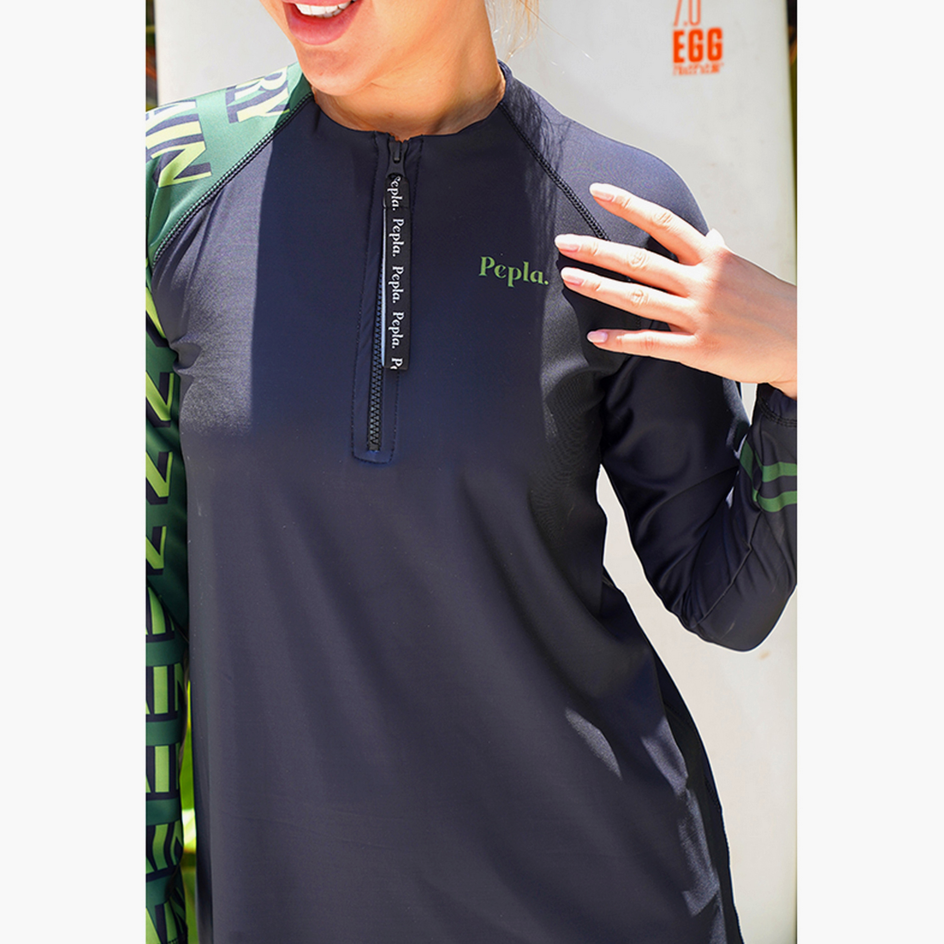سترة سباحة واقية من اشعة الشمس نسائية طويلة بطبعة نصوص من بيبلا-women-clothing-swimandbeach-swimsuits-image-2