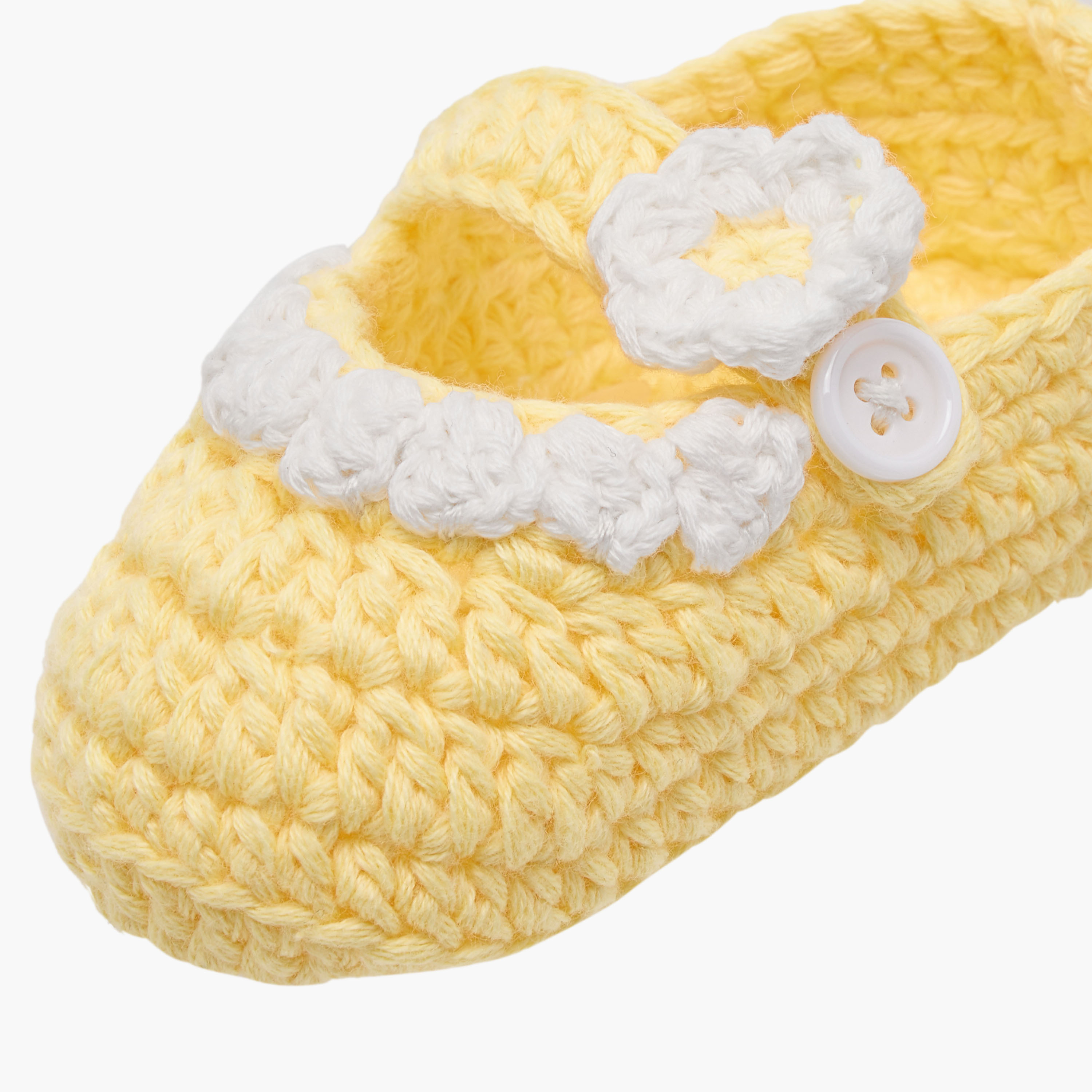 Juniors Crochet Textured Booties with Button Closure-baby-girls-shoes-booties-image-4