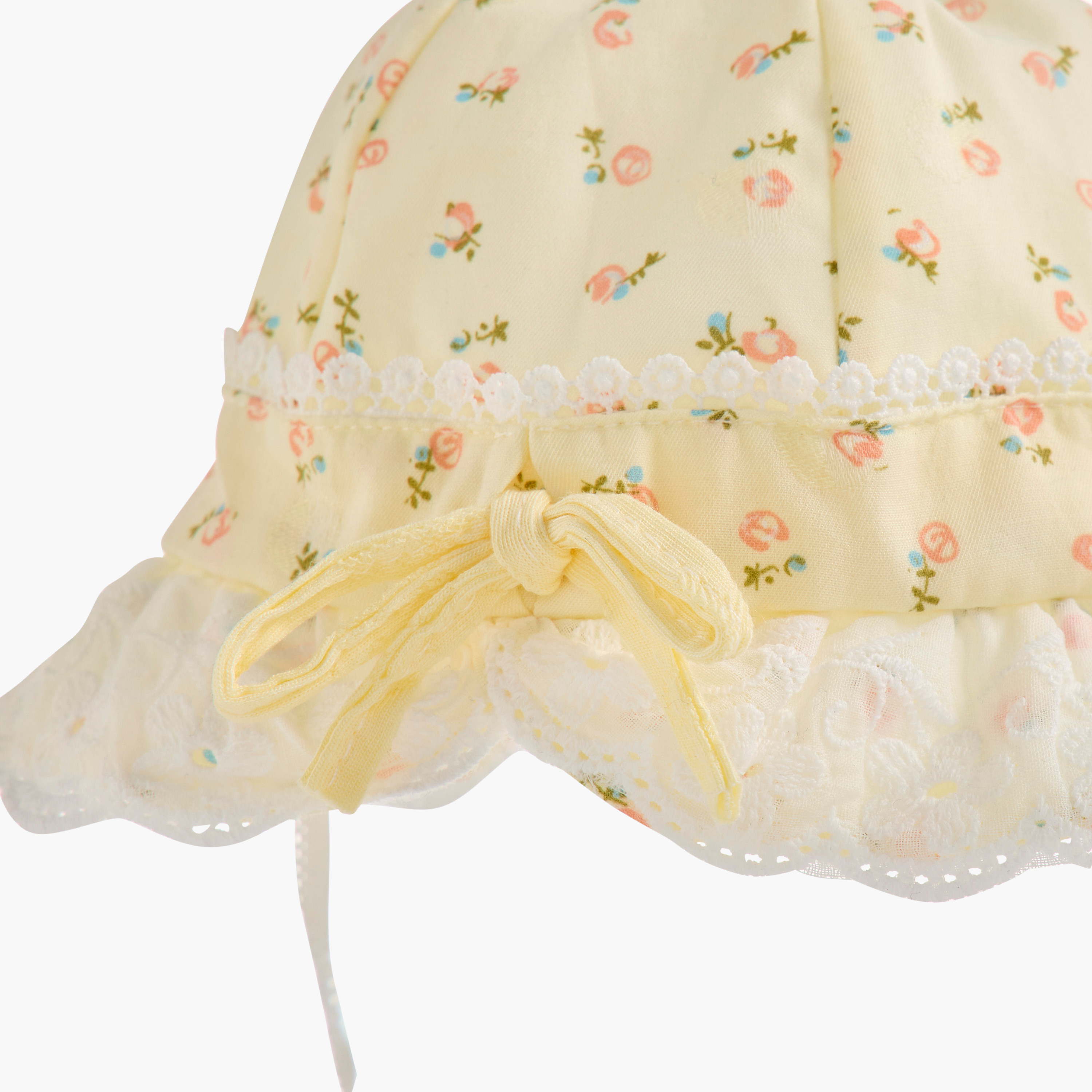 قبعة دلو بطبعات أزهار وحافة دانتيل من جونيورز-baby-girls-accessories-caps-image-3