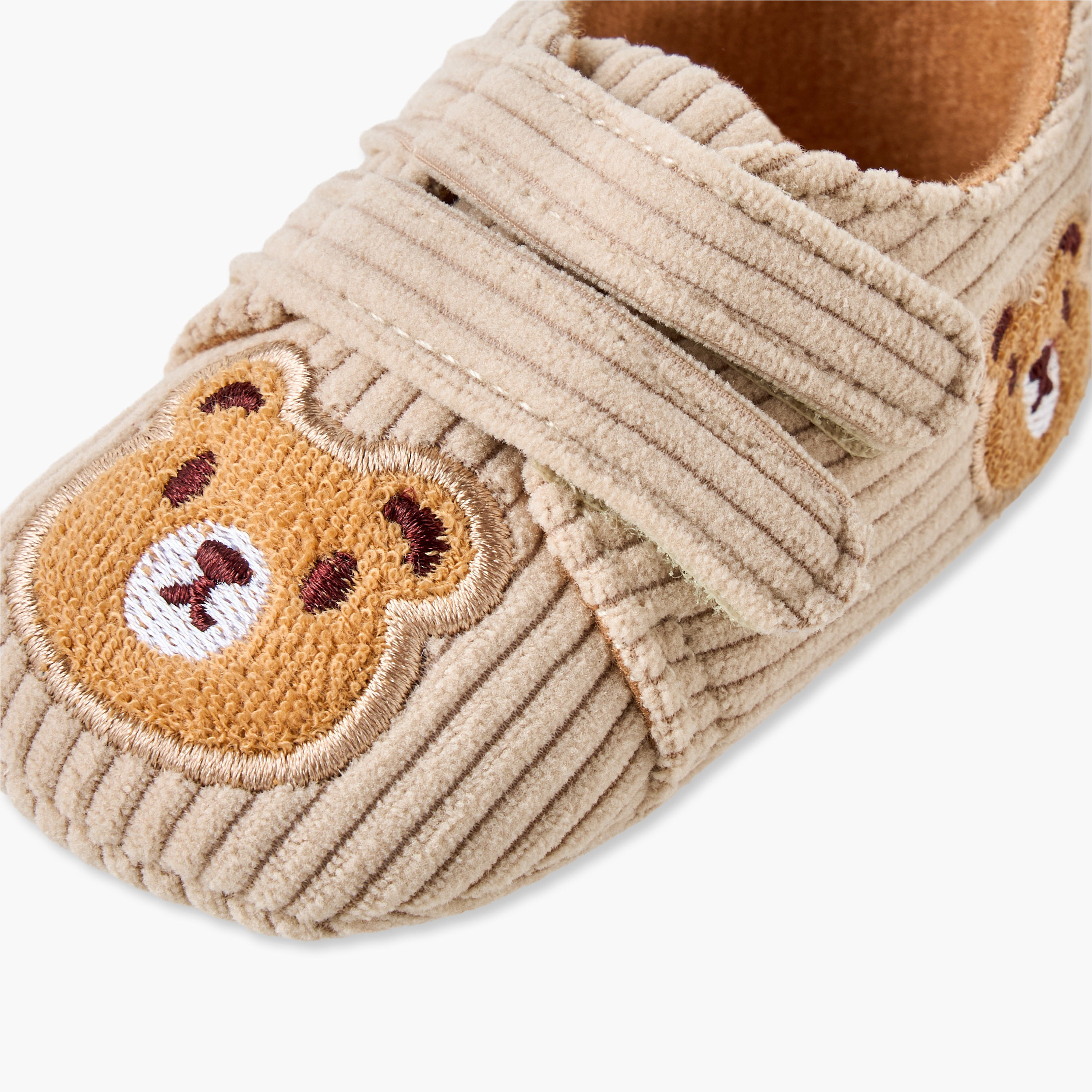 حذاء أطفال بشريط إغلاق لاصق وتفاصيل دب من جونيورز-baby-boys-shoes-booties-image-4
