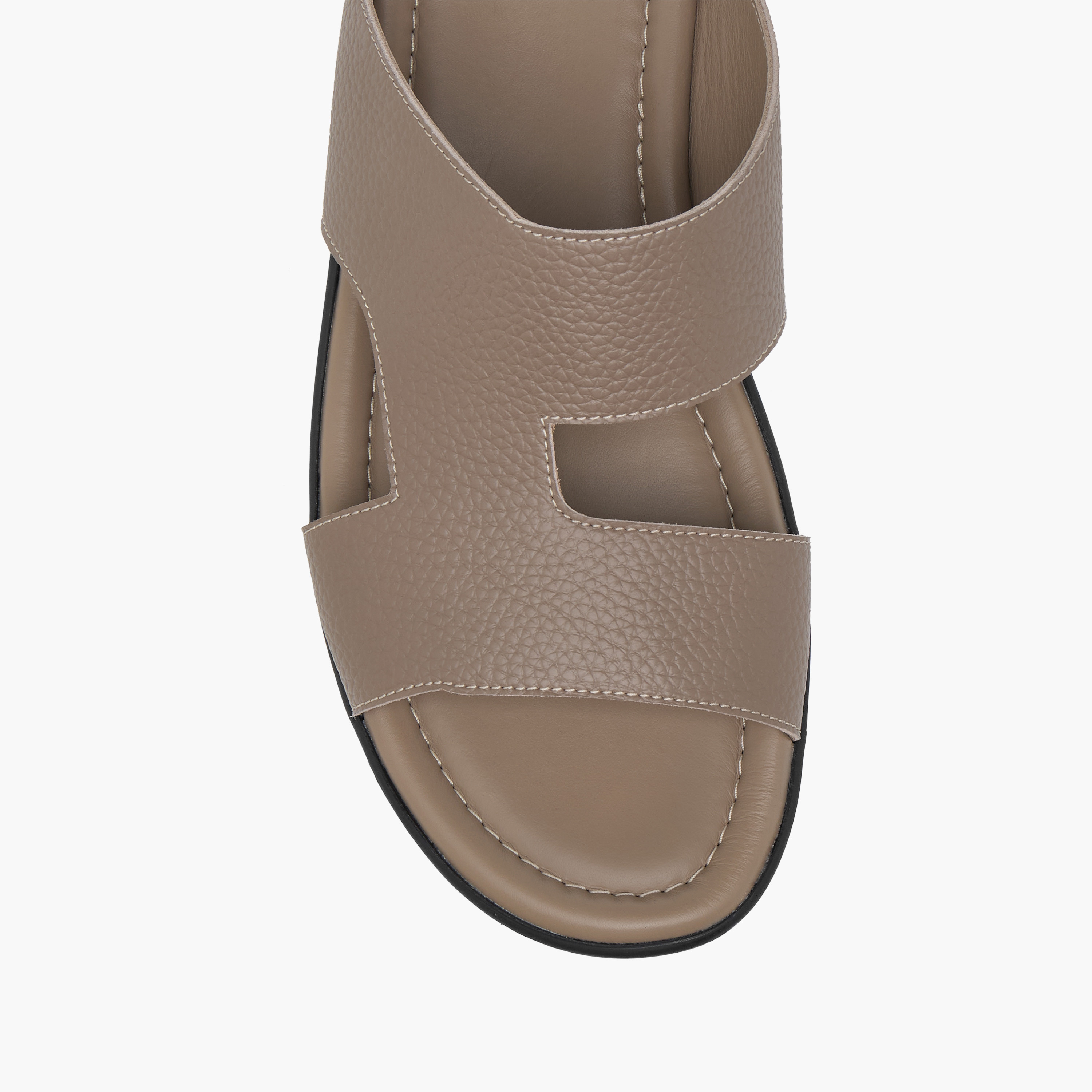 صندل عربي سهل الارتداء بتفاصيل مفرّغة من إل بي إل من شوإكسبريس-men-shoes-sandals-image-3