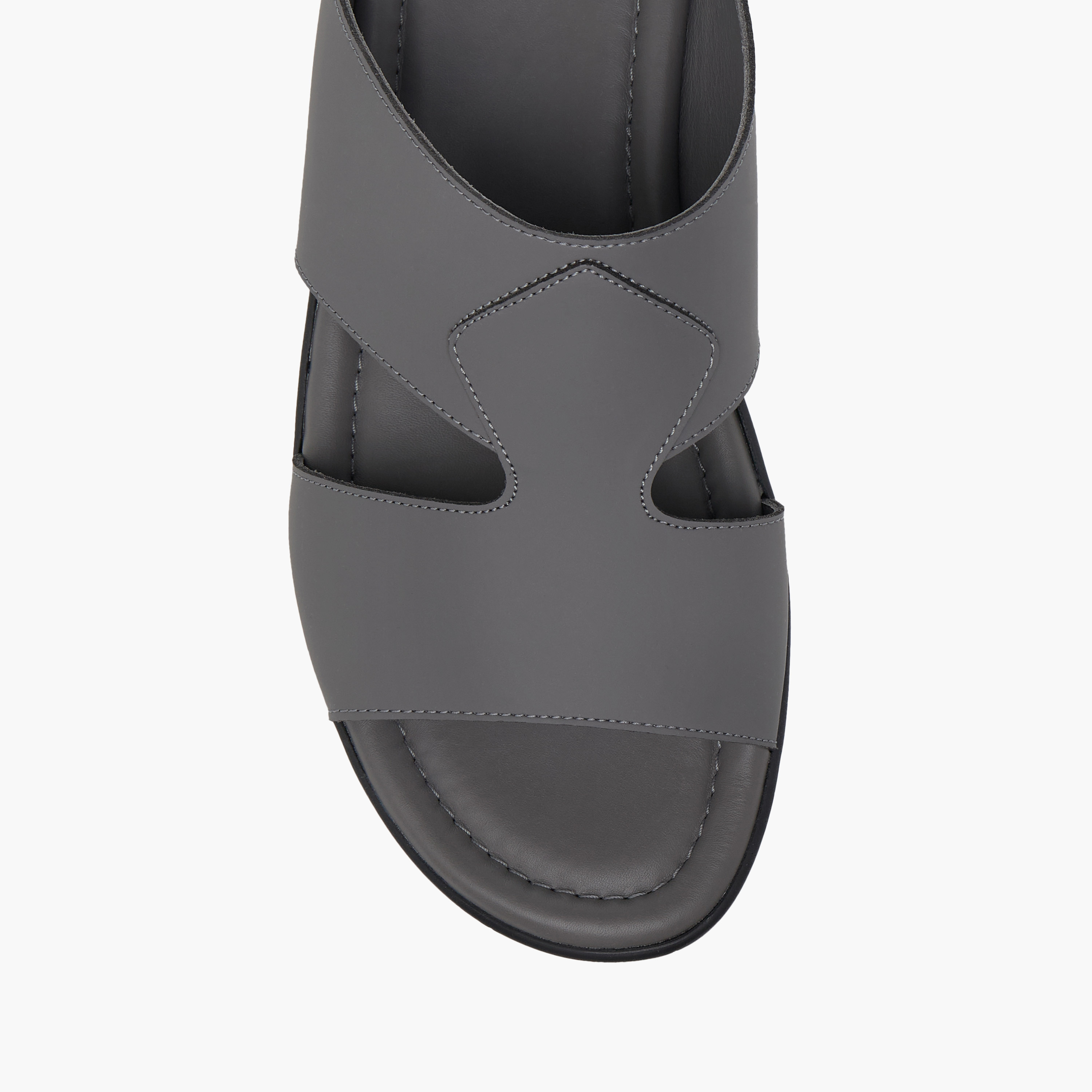 صندل عربي سهل الارتداء بتفاصيل مفرّغة من إل بي إل من شوإكسبريس-men-shoes-sandals-image-3