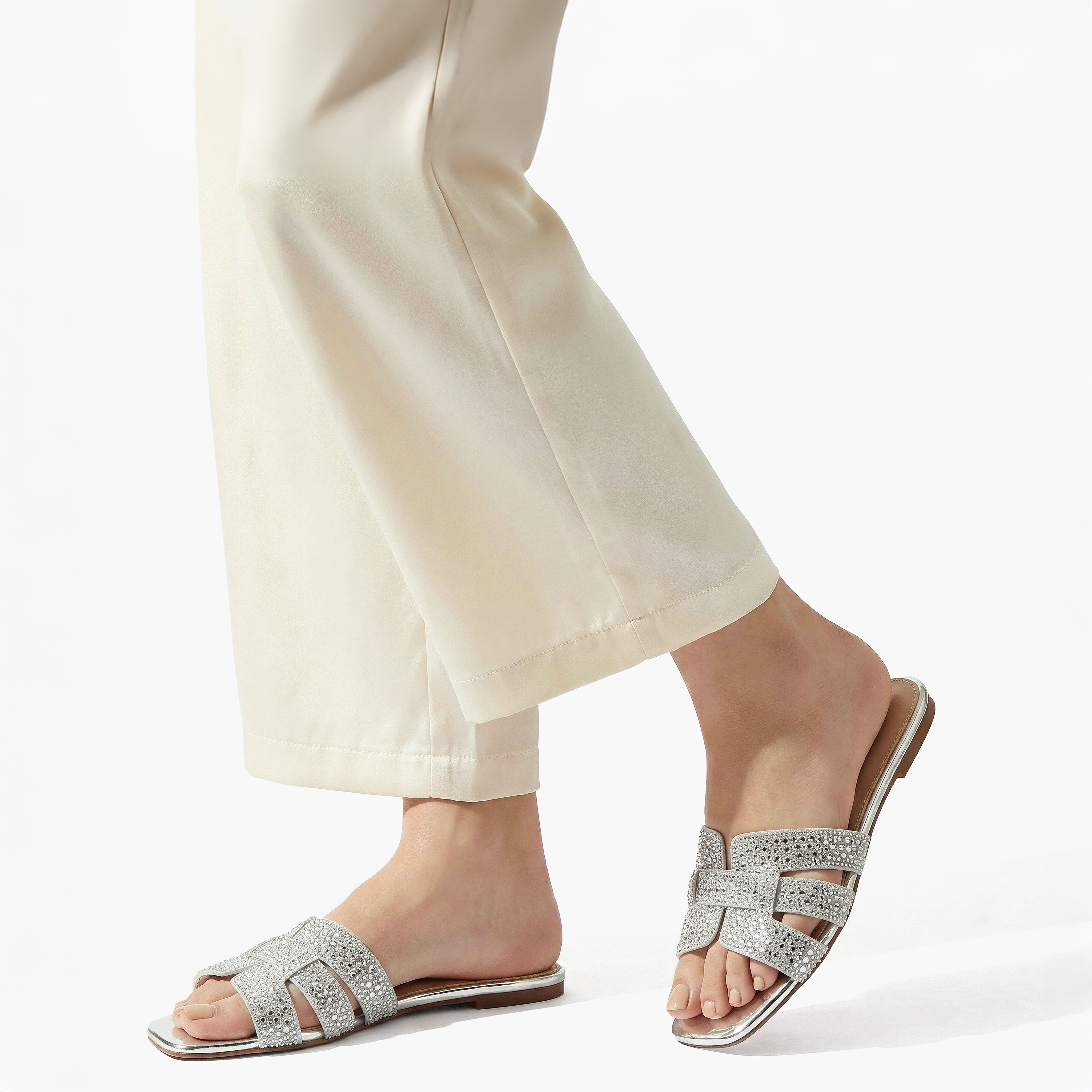 صندل سلايد مزين للنساء من فلورا بيلا-women-shoes-flats-sandals-image-6