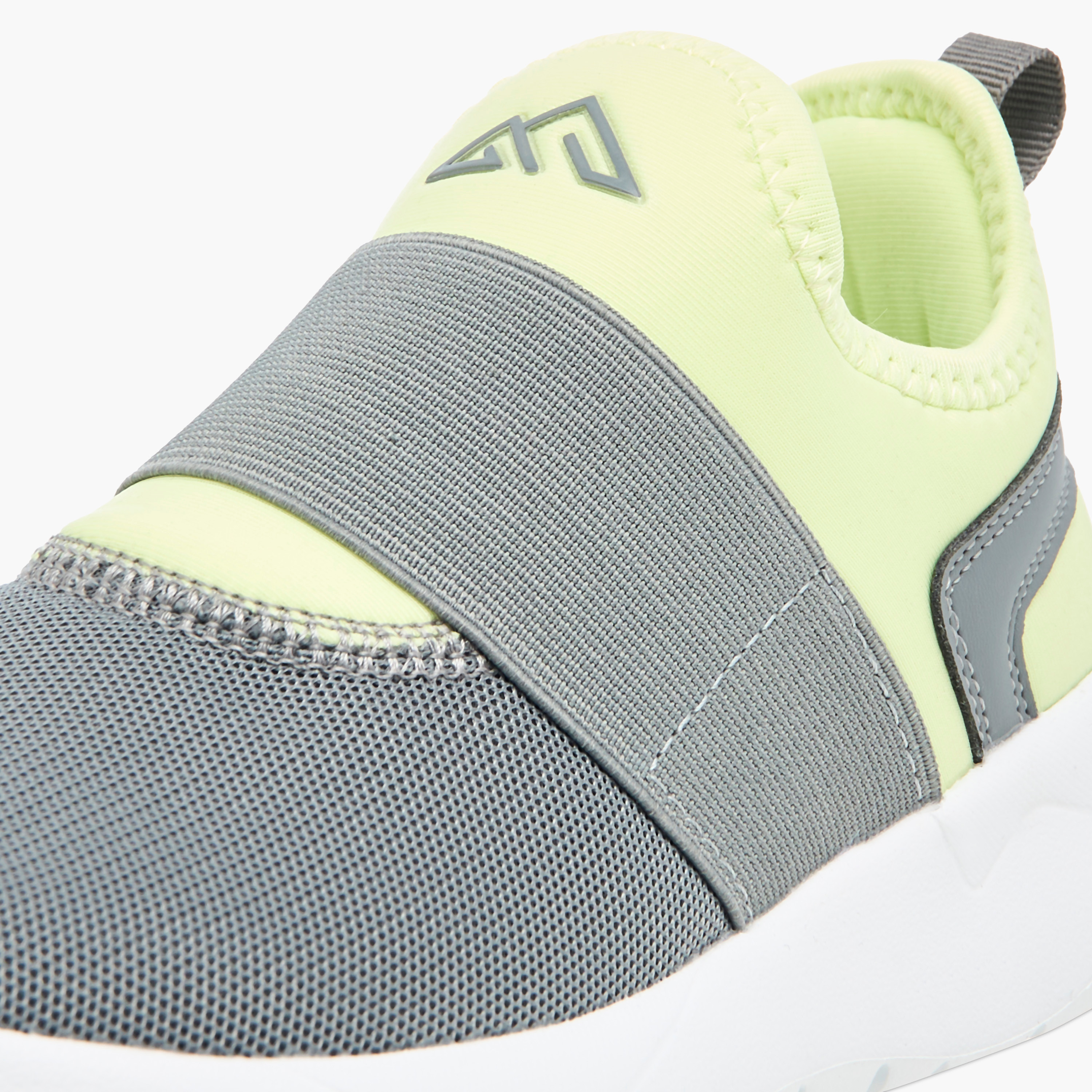 Oaklan by Shoexpress Textured Slip-On Walking Shoes-sports-boys-shoes-image-4