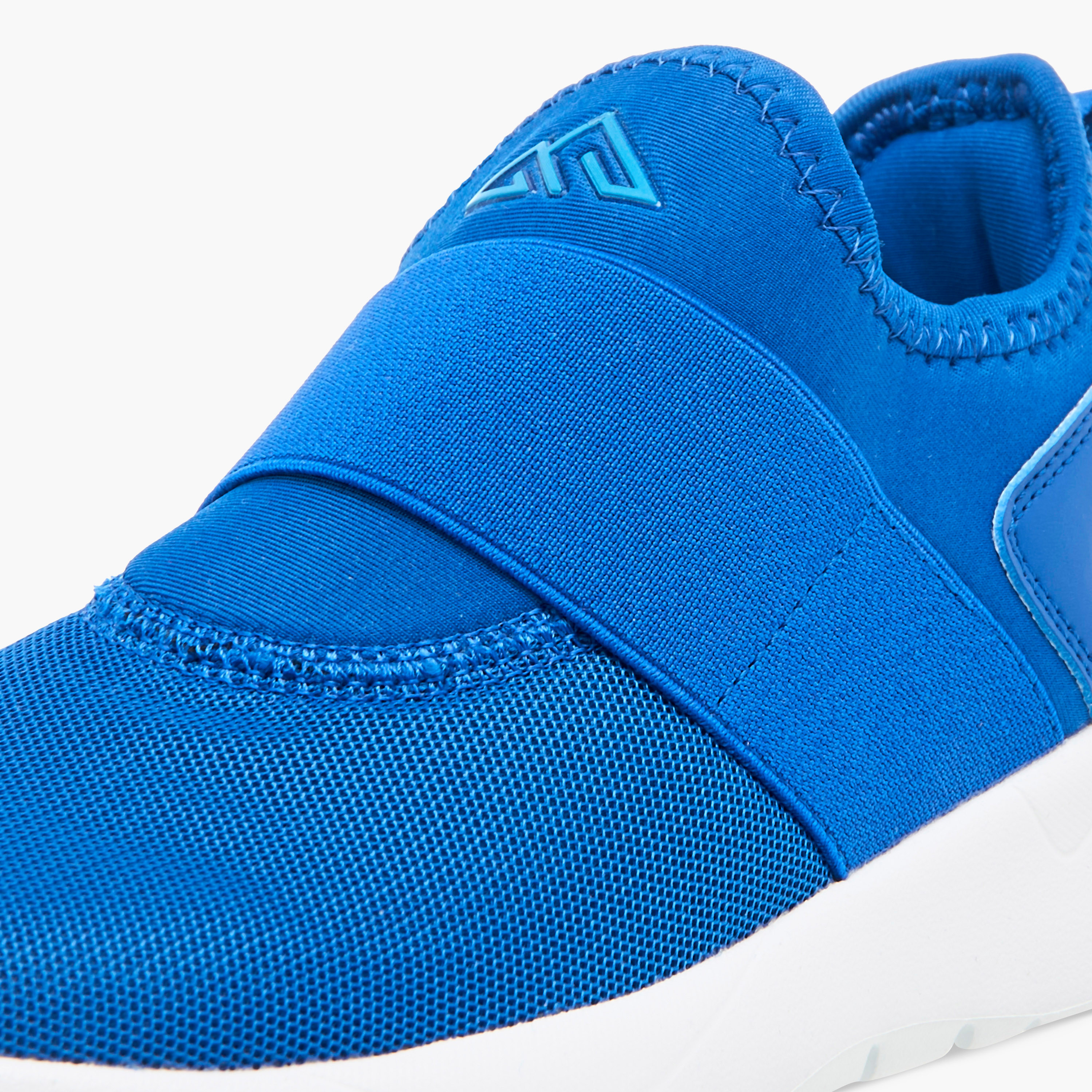 Oaklan by Shoexpress Textured Slip-On Walking Shoes-sports-boys-shoes-image-4