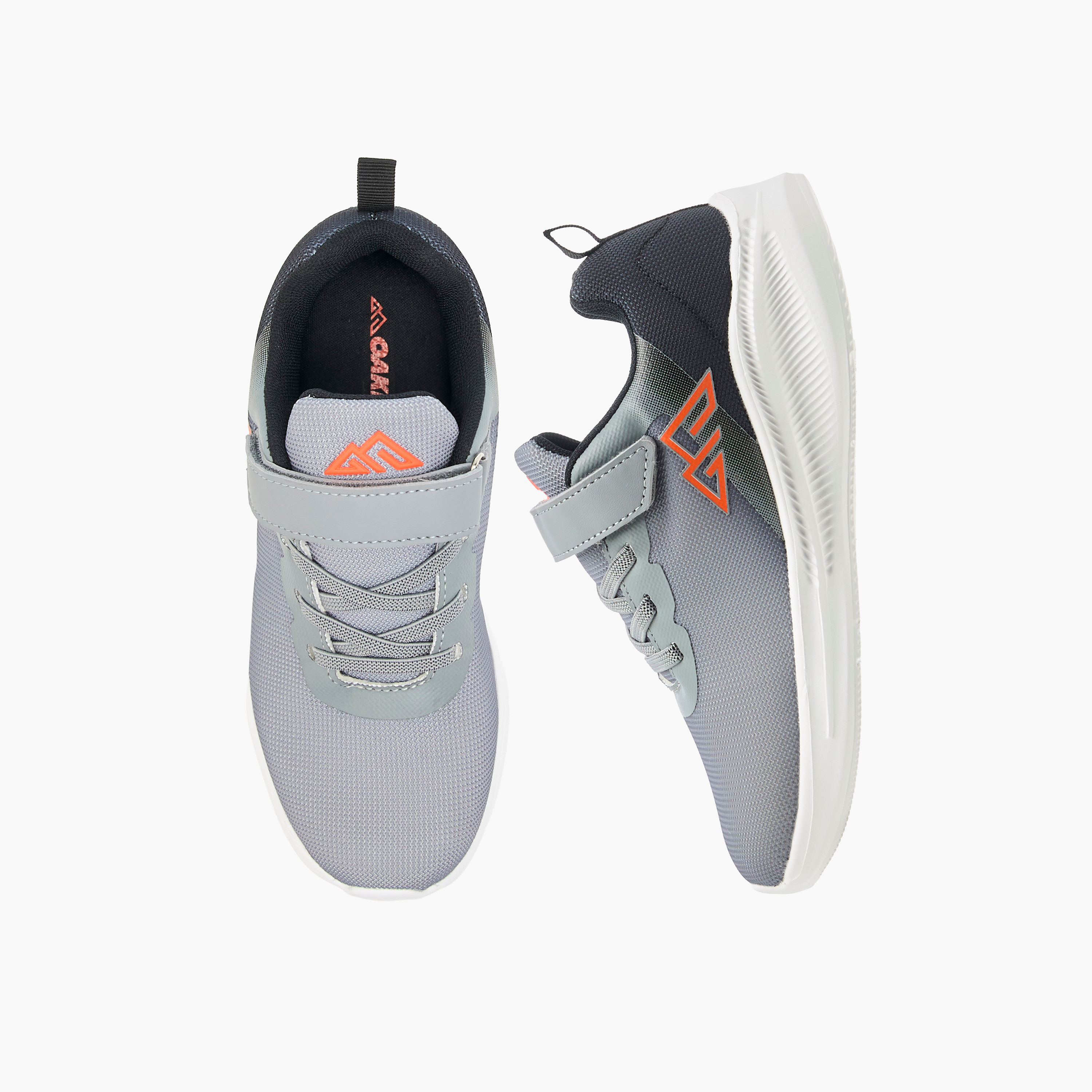 Oaklan by Shoexpress Colourblock Sports Shoes with Hook and Loop Closure-sports-boys-shoes-image-1