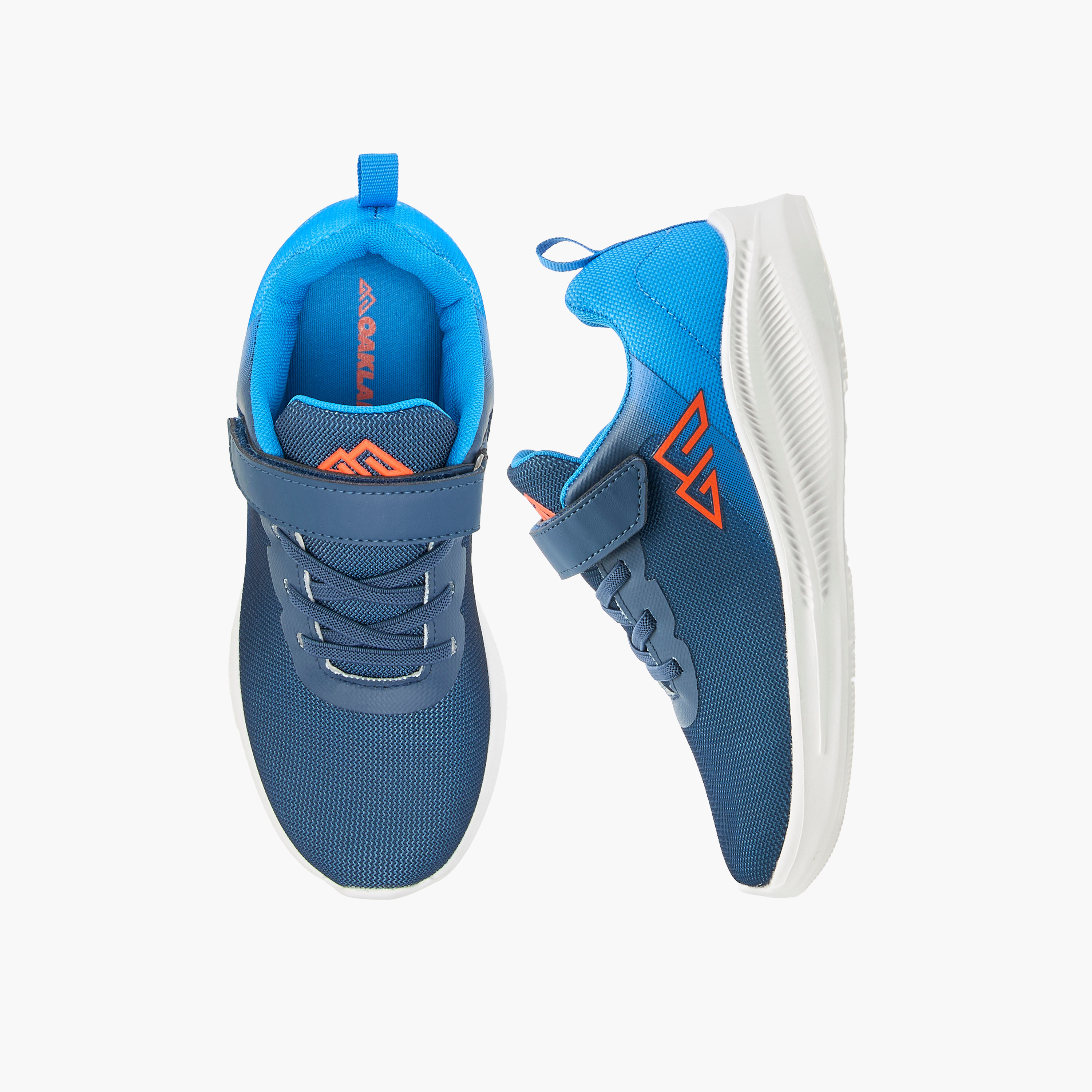 Oaklan by Shoexpress Colourblock Sports Shoes with Hook and Loop Closure-sports-boys-shoes-image-1