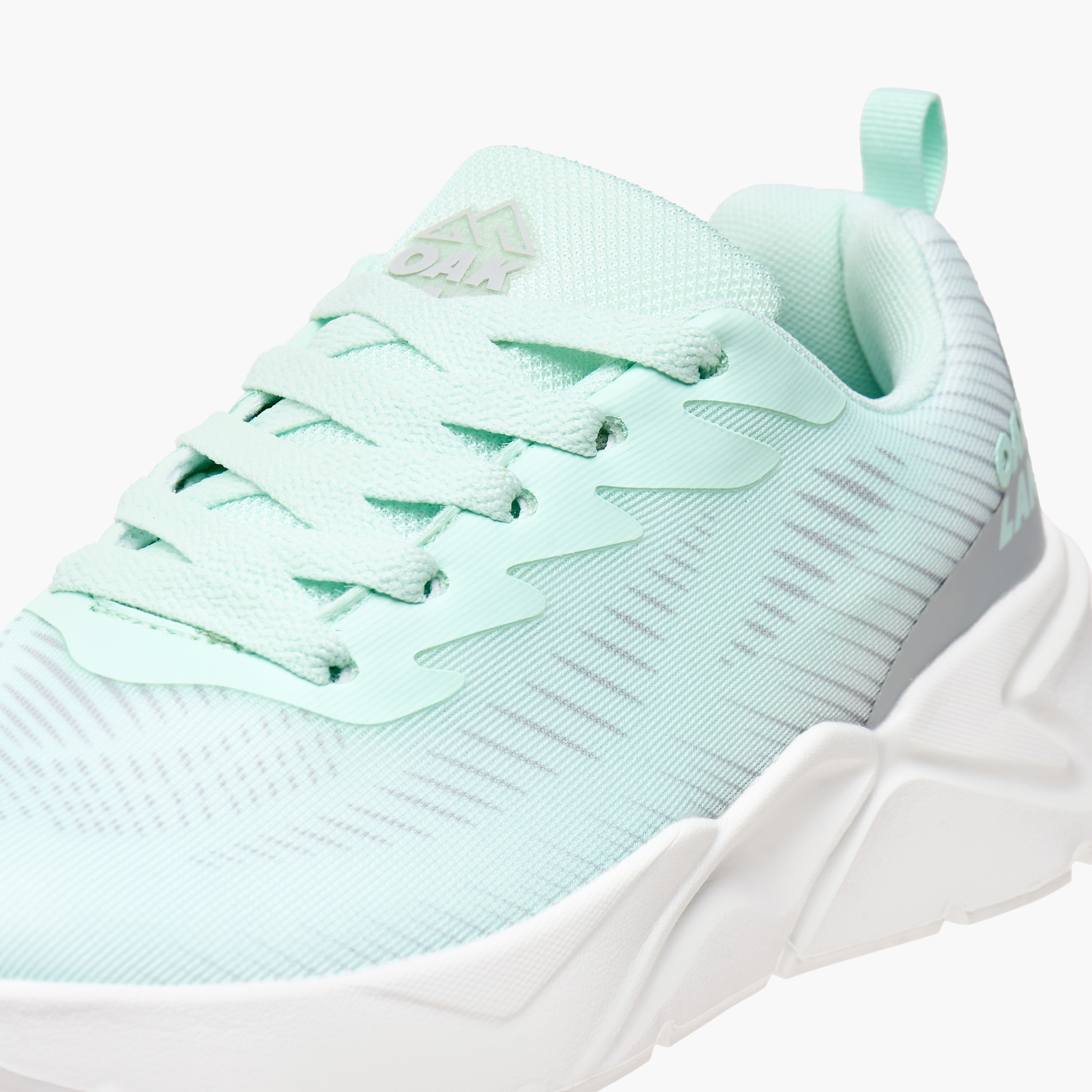 حذاء برباط إغلاق بطبعات من أوكلان من شو إكسبريس-sports-women-shoes-image-9