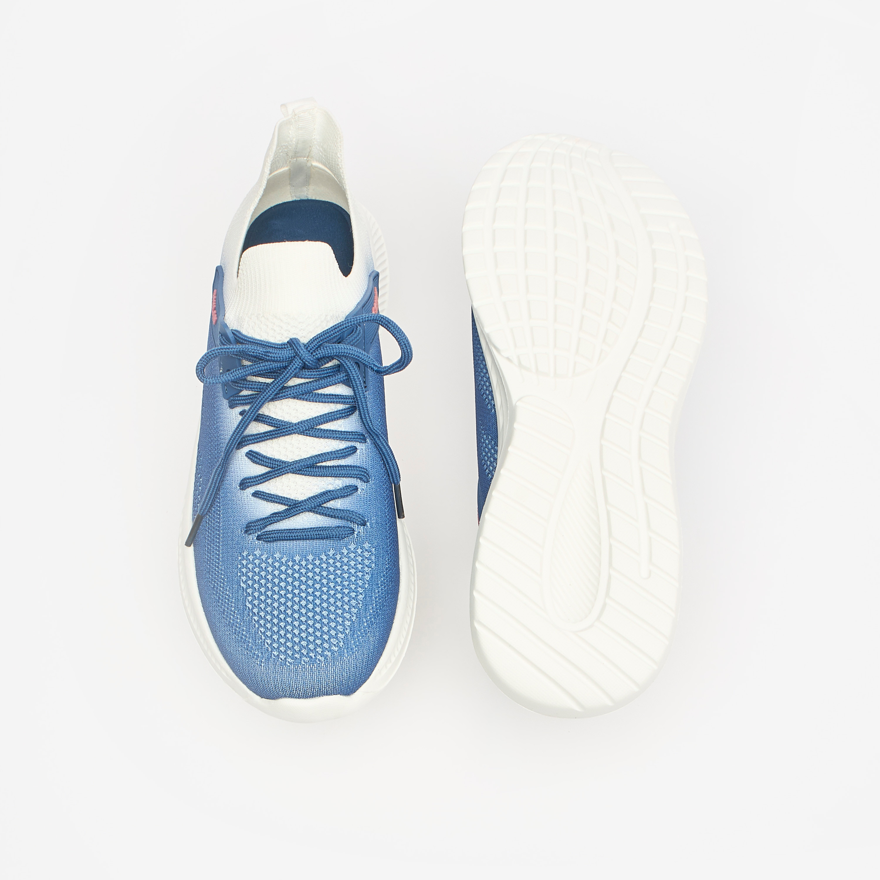 حذاء رياضي سهل الارتداء بألوان متدرجة من أوكلان من شو إكسبريس-sports-women-shoes-image-4