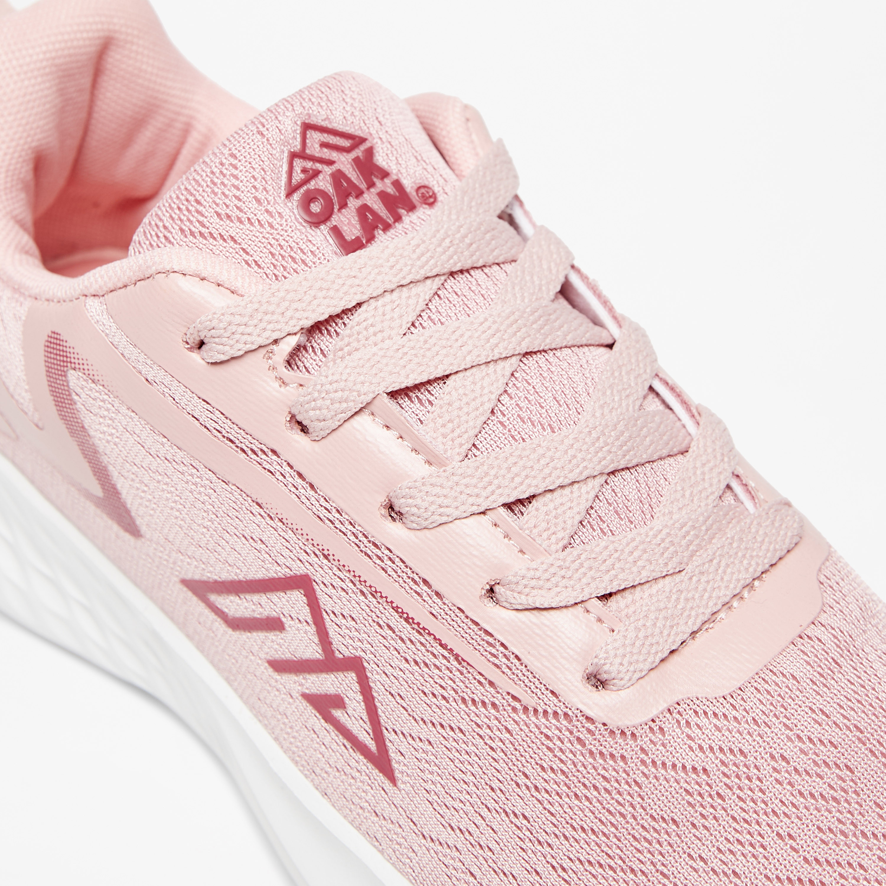 حذاء رياضي بارز الملمس برباط إغلاق من أوكلان-sports-women-shoes-image-5
