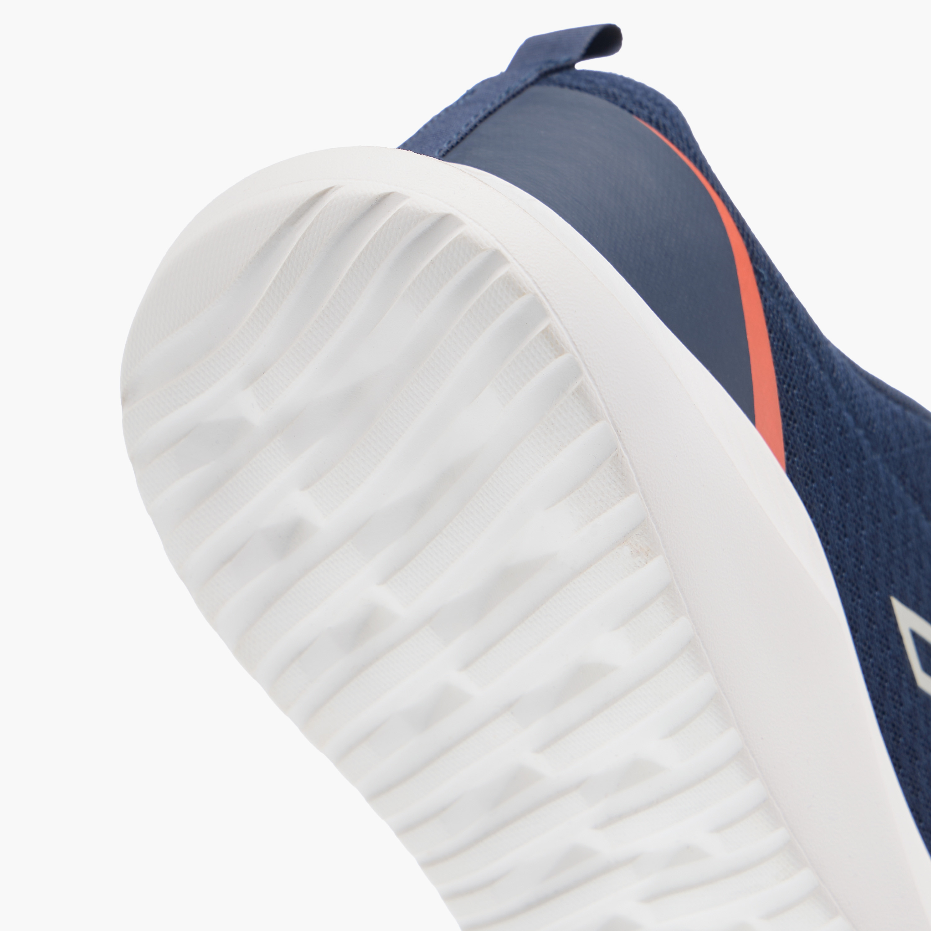 حذاء رياضي بارز الملمس برباط إغلاق من أوكلان من شو إكسبريس-sports-men-shoes-image-5