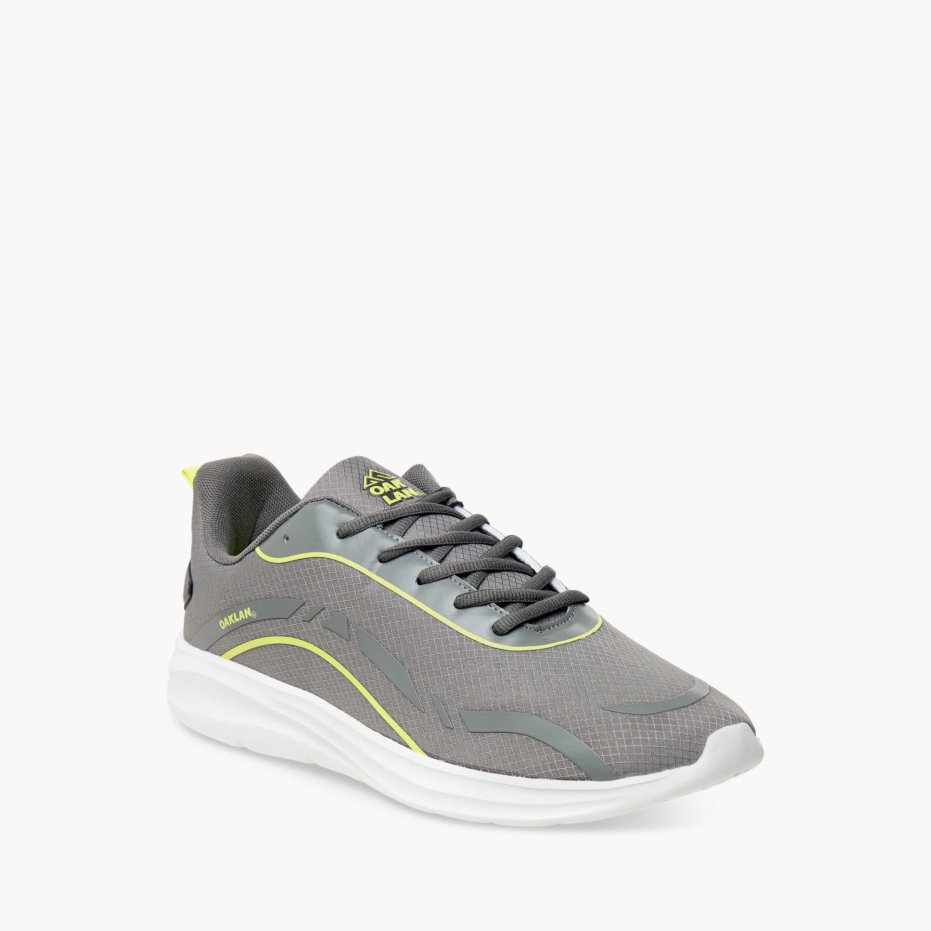 حذاء رياضي شبكي برباط إغلاق أوكلان من شو إكسبريس-sports-men-shoes-image-2