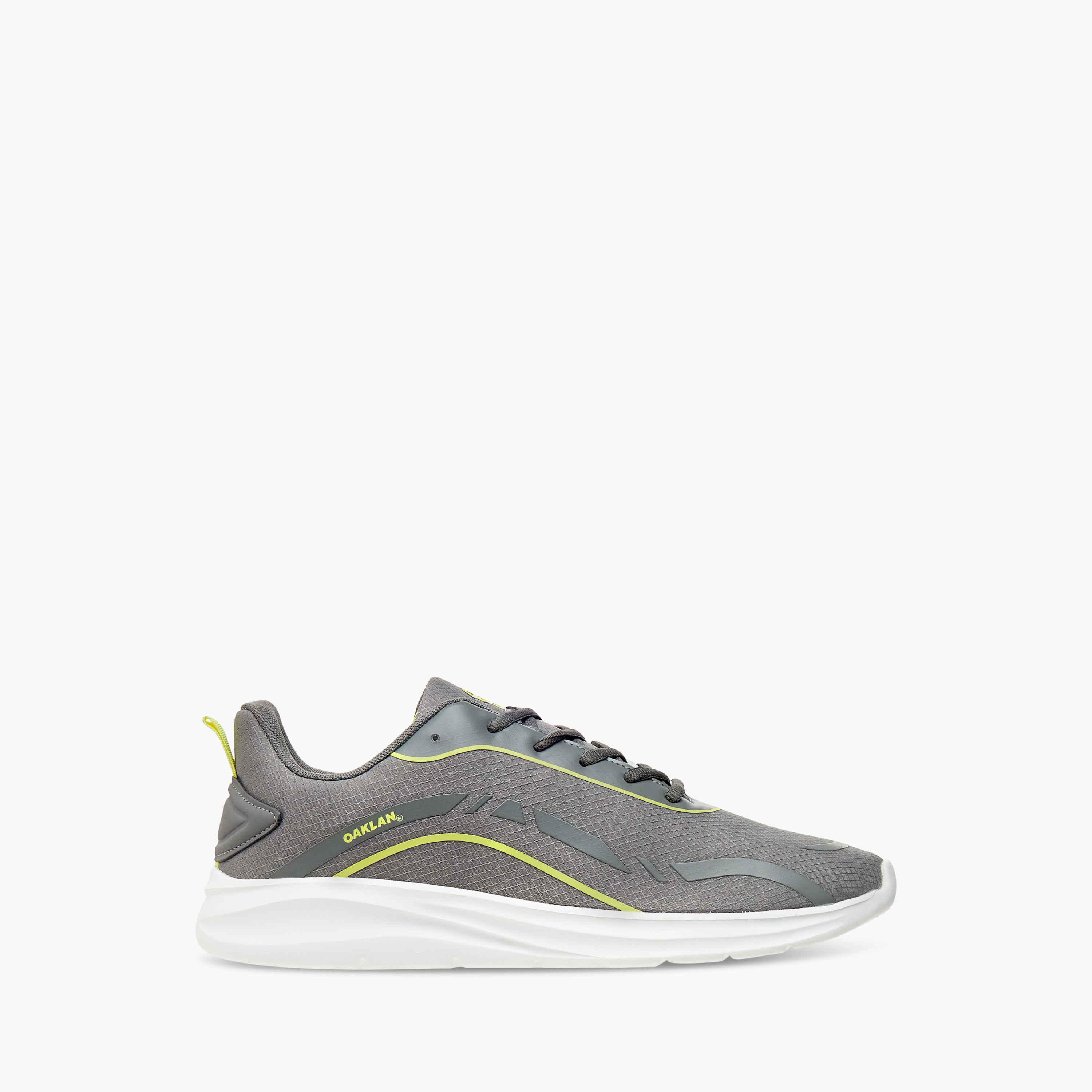 حذاء رياضي شبكي برباط إغلاق أوكلان من شو إكسبريس-sports-men-shoes-image-3