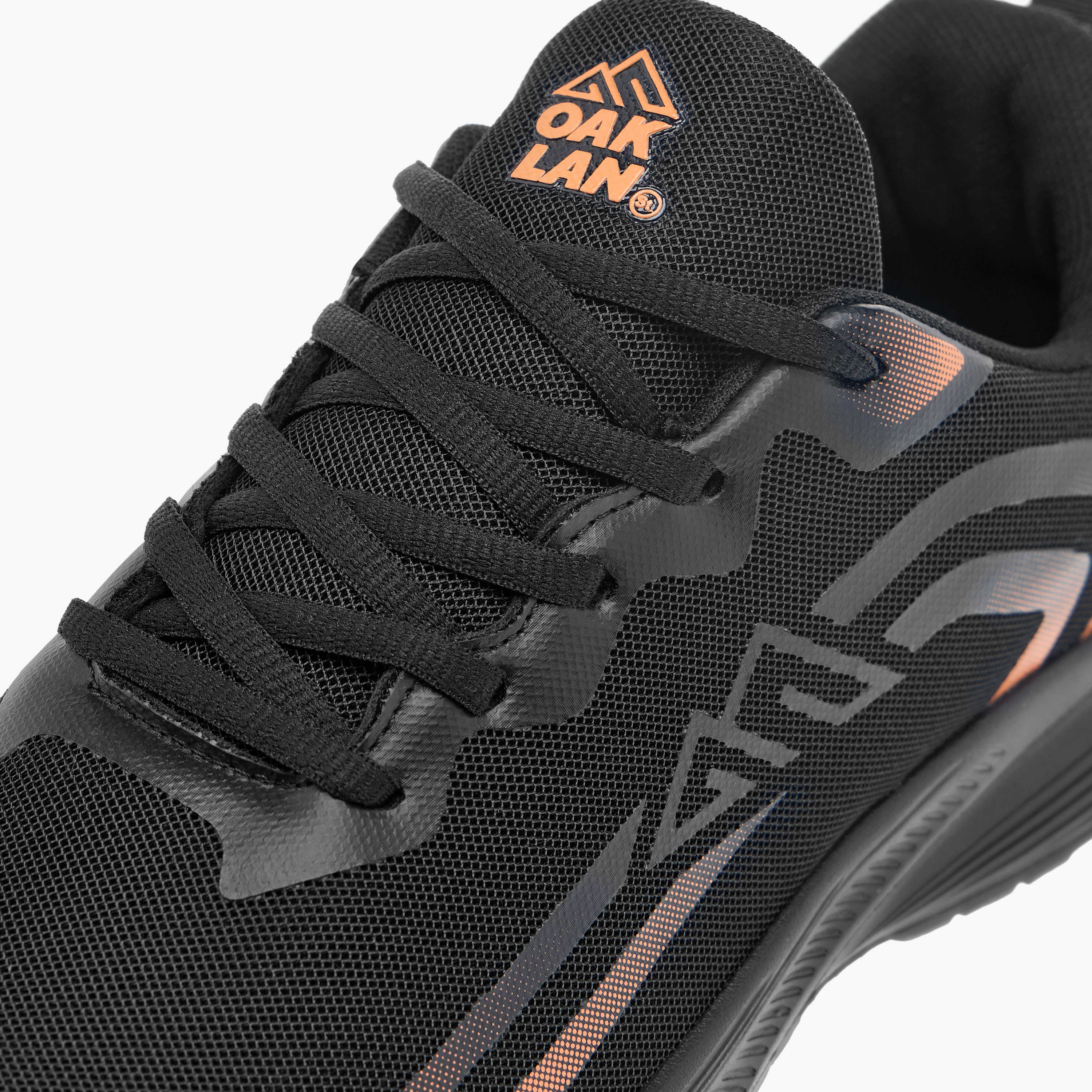 حذاء رياضي برباط إغلاق وتفاصيل الشعار من أوكلان من شو إكسبرس-sports-men-shoes-image-4