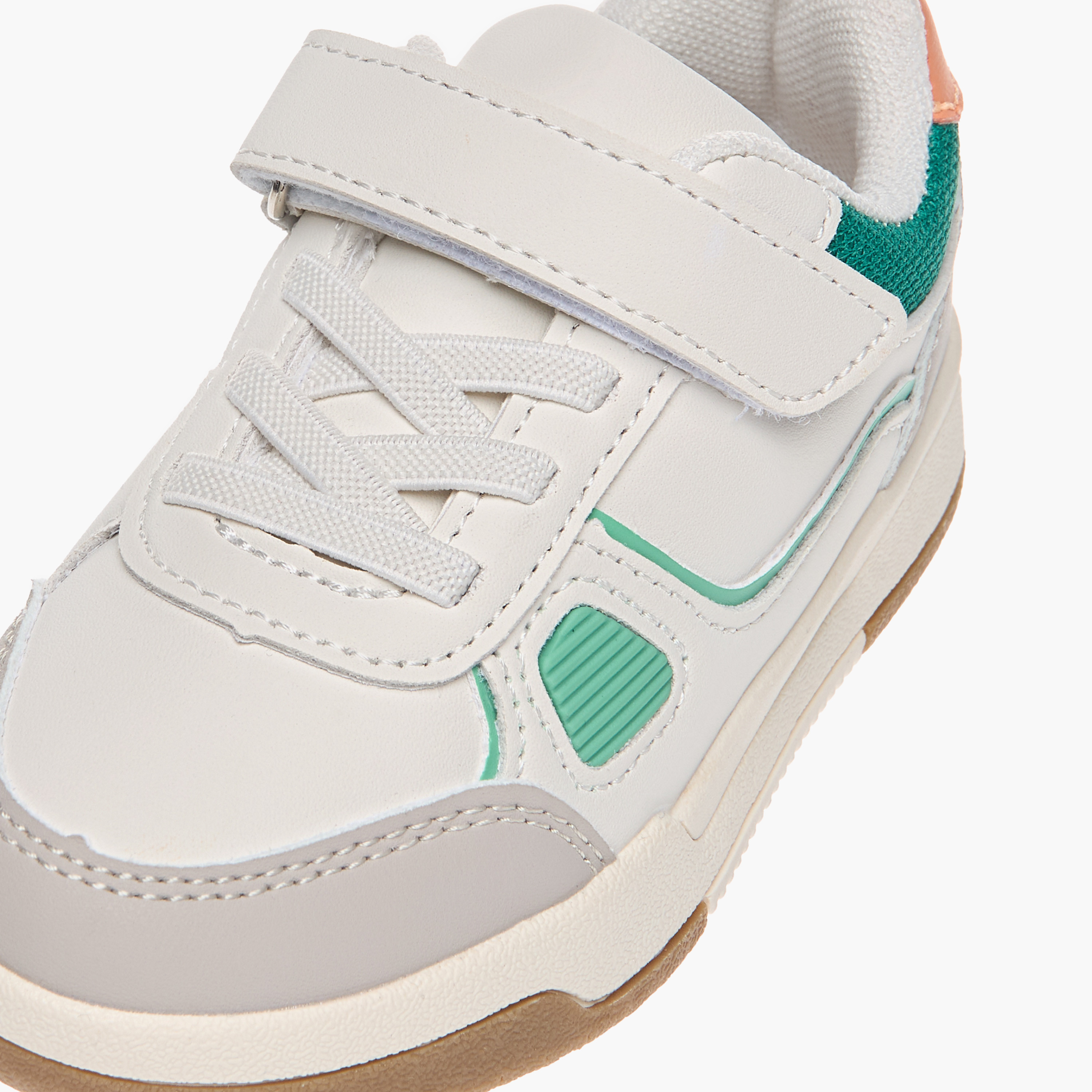 حذاء سنيكرز بشريط إغلاق لاصق من إل بي إل من شو إكسبرس-boys-shoes-schoolshoes-image-4
